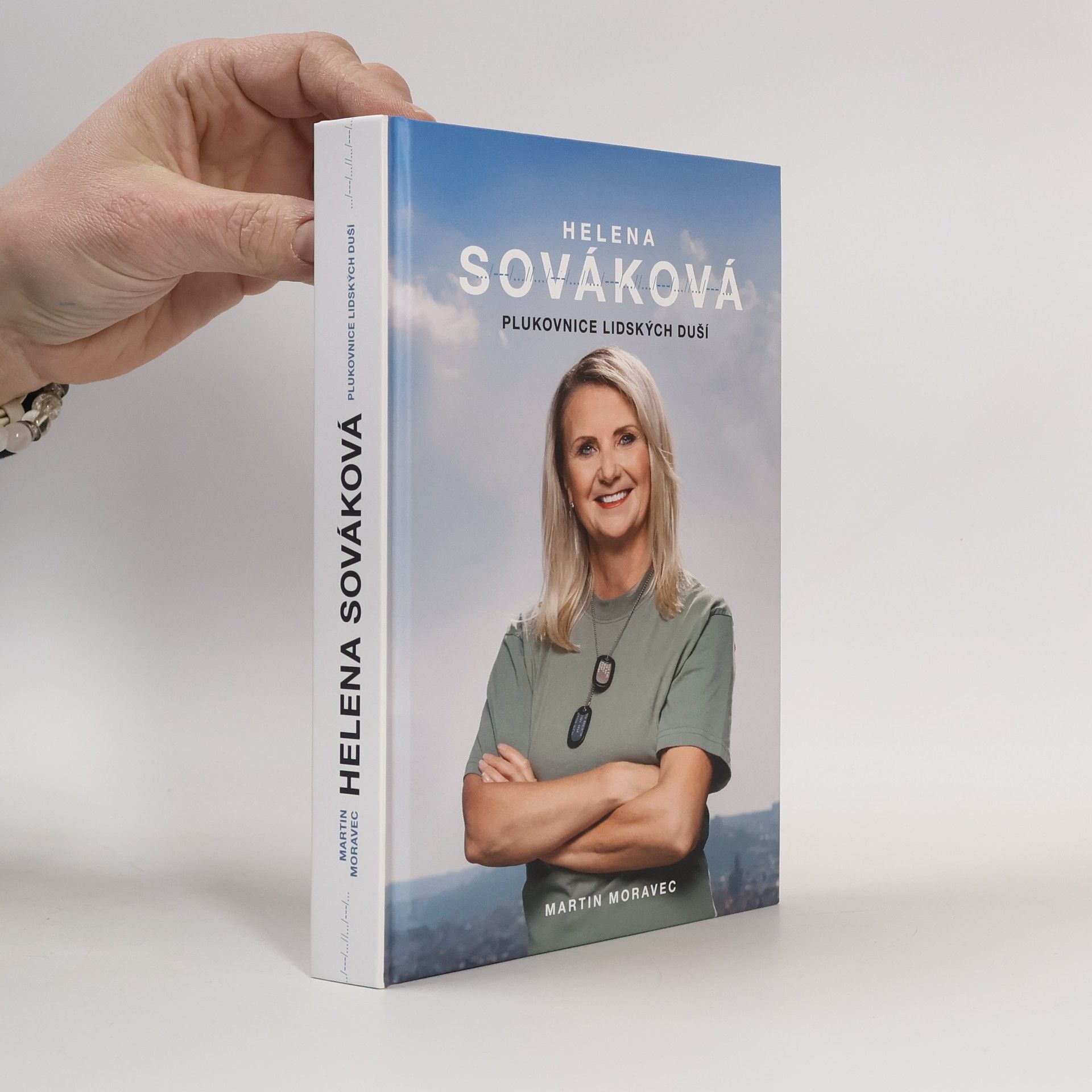 Martin Moravec Helena Sováková: Plukovnice lidských duší