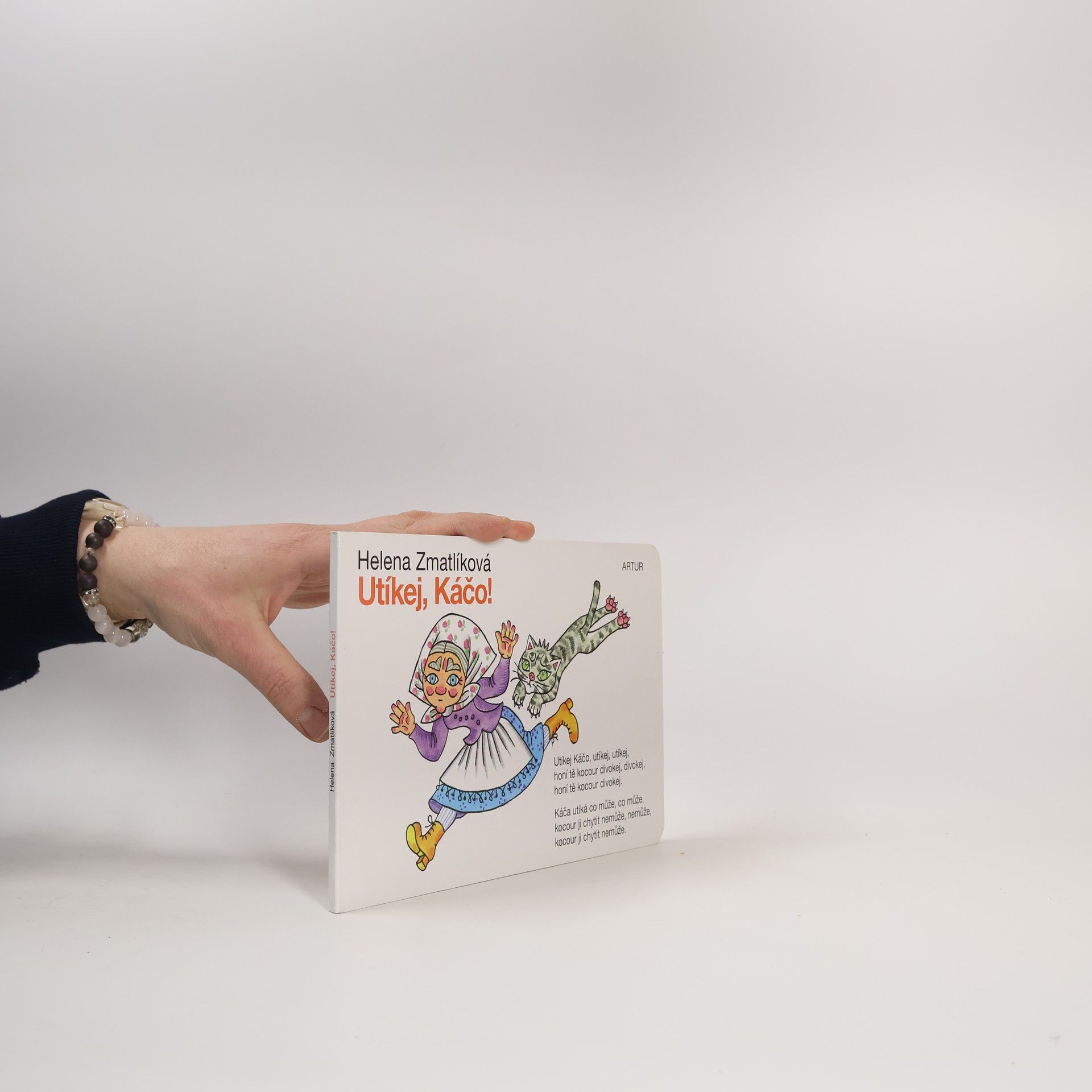 Helena Zmatlíková Utíkej, Káčo!