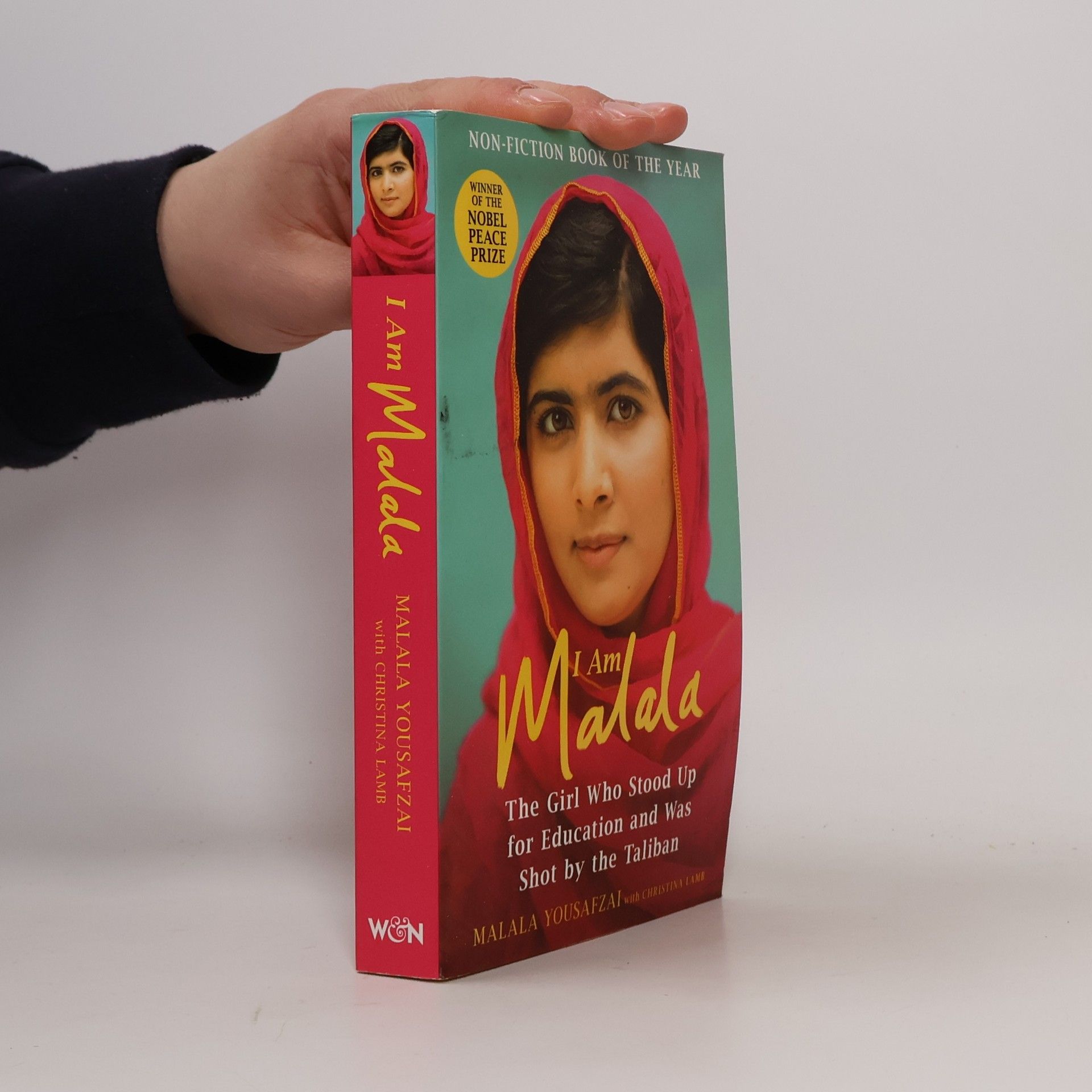 Malala Yousafzai I am Malala : the girl who stood up for education and was shot by the Taliban