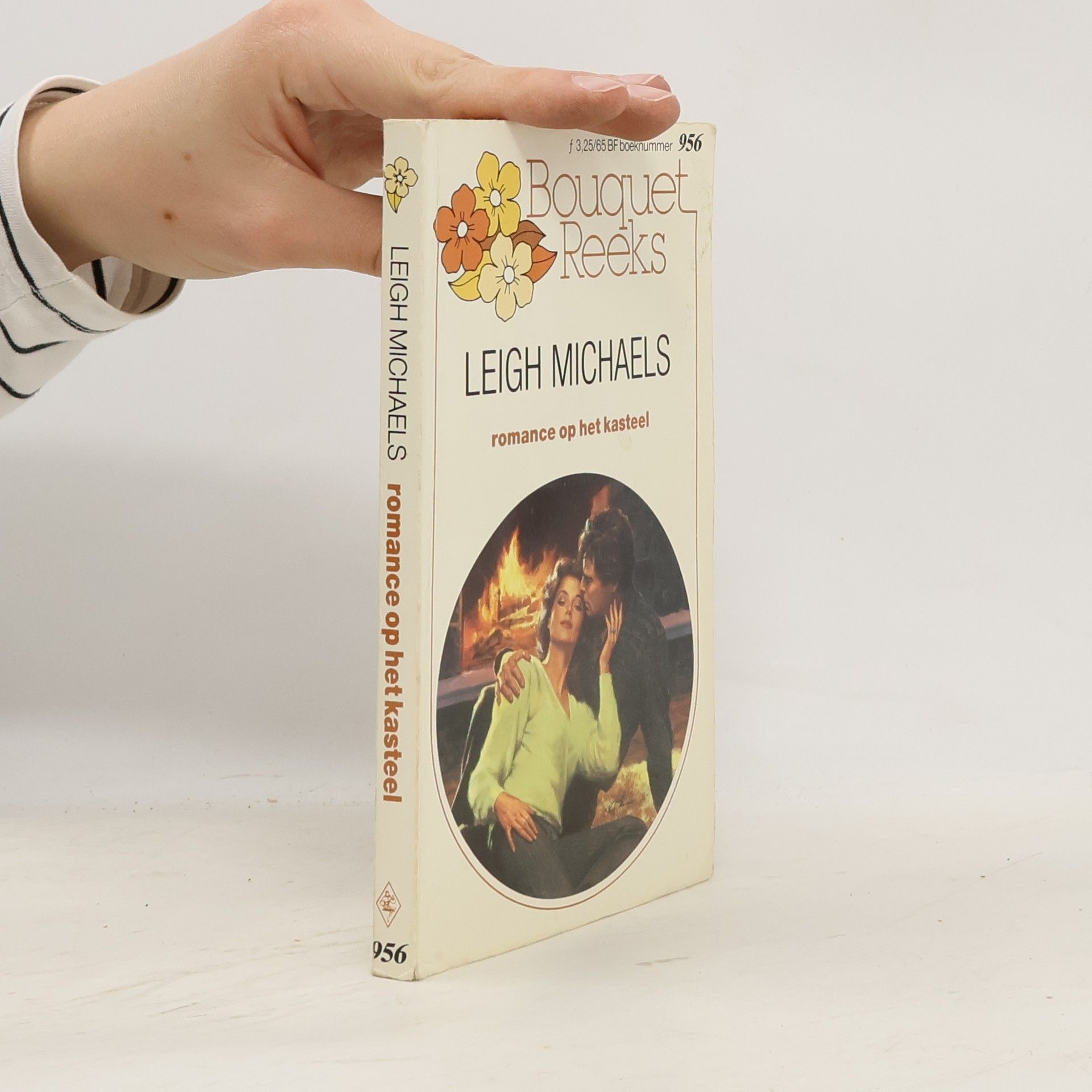 Leigh Michaels Bouquet Reeks - 956: Romance op het kasteel