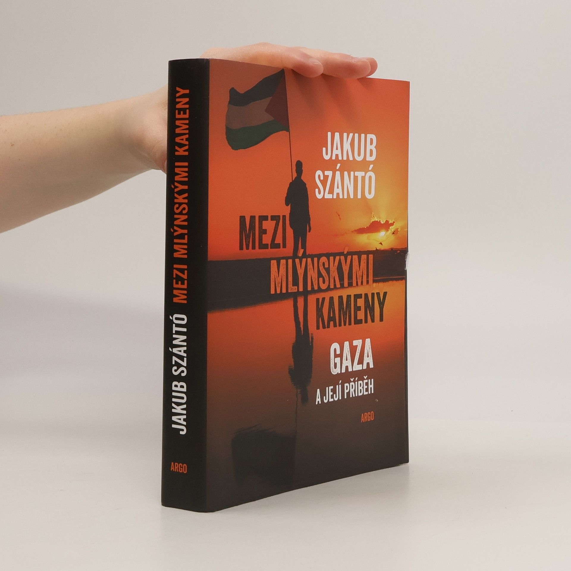 Mezi mlýnskými kameny. Gaza a její příběh