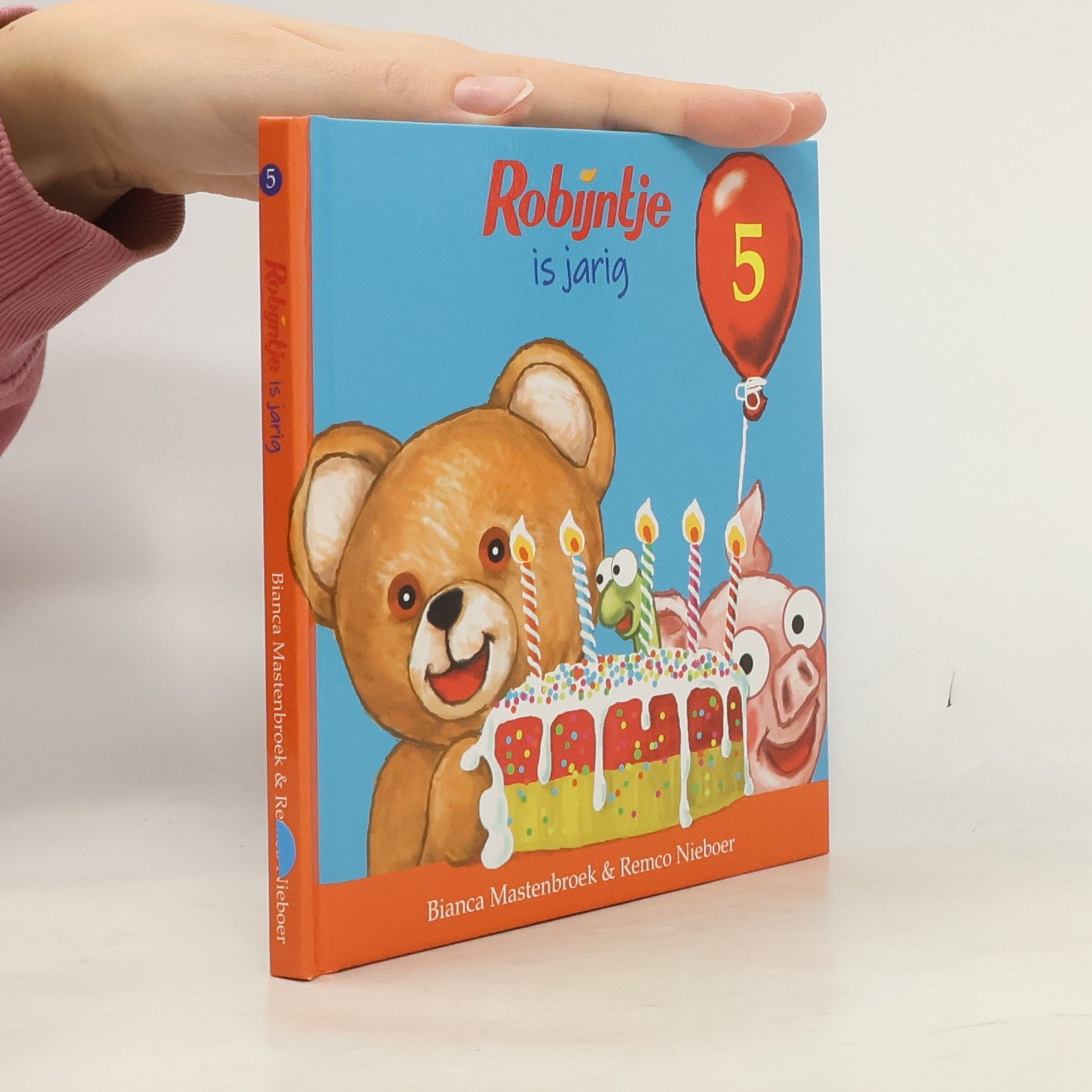 Robijntje is jarig 5.