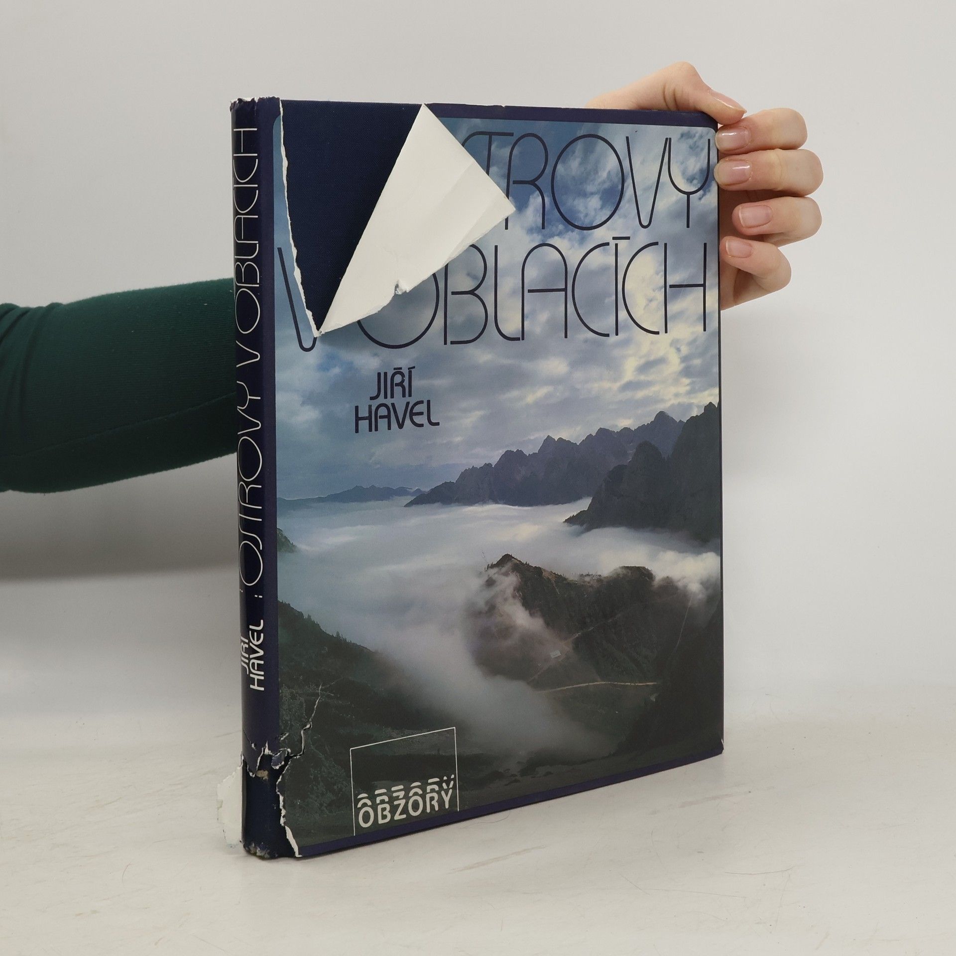 Jiří Havel Ostrovy v oblacích