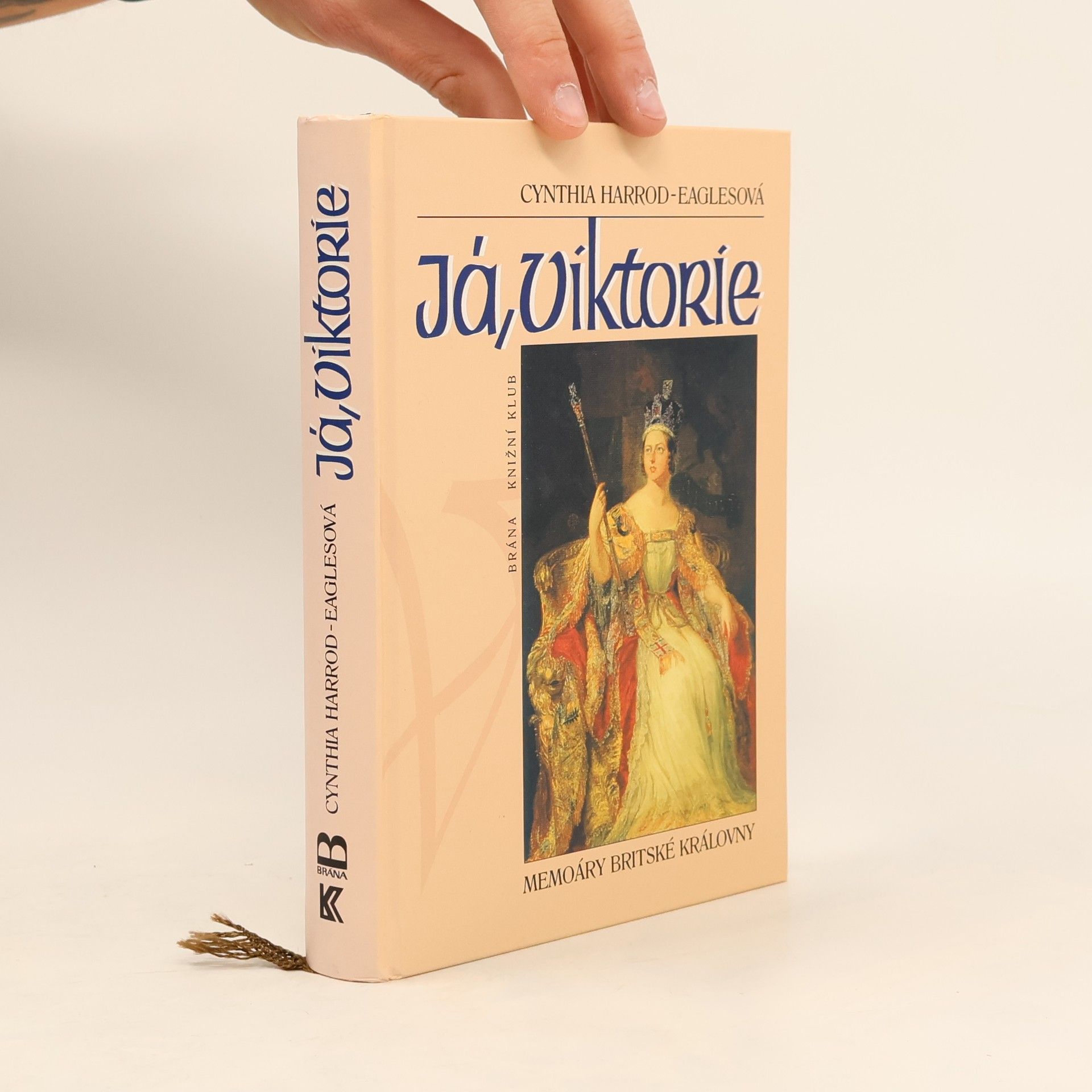 Cynthia Harrod-Eagles Já, Viktorie: Memoáry britské královny
