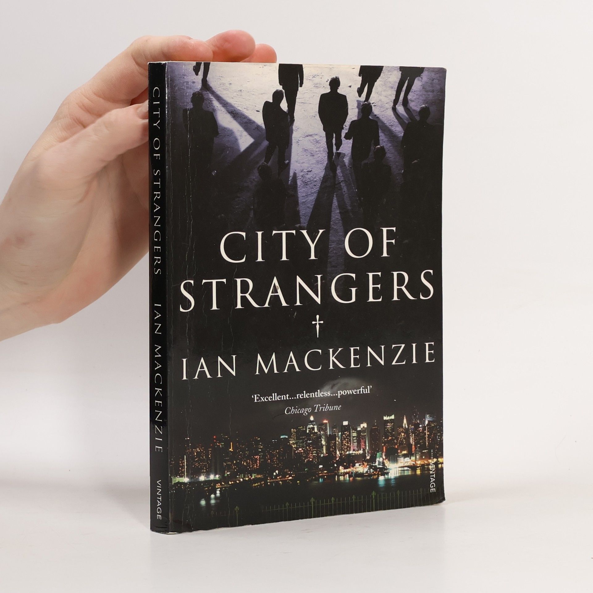 Ian MacKenzie Vintage: City of Strangers