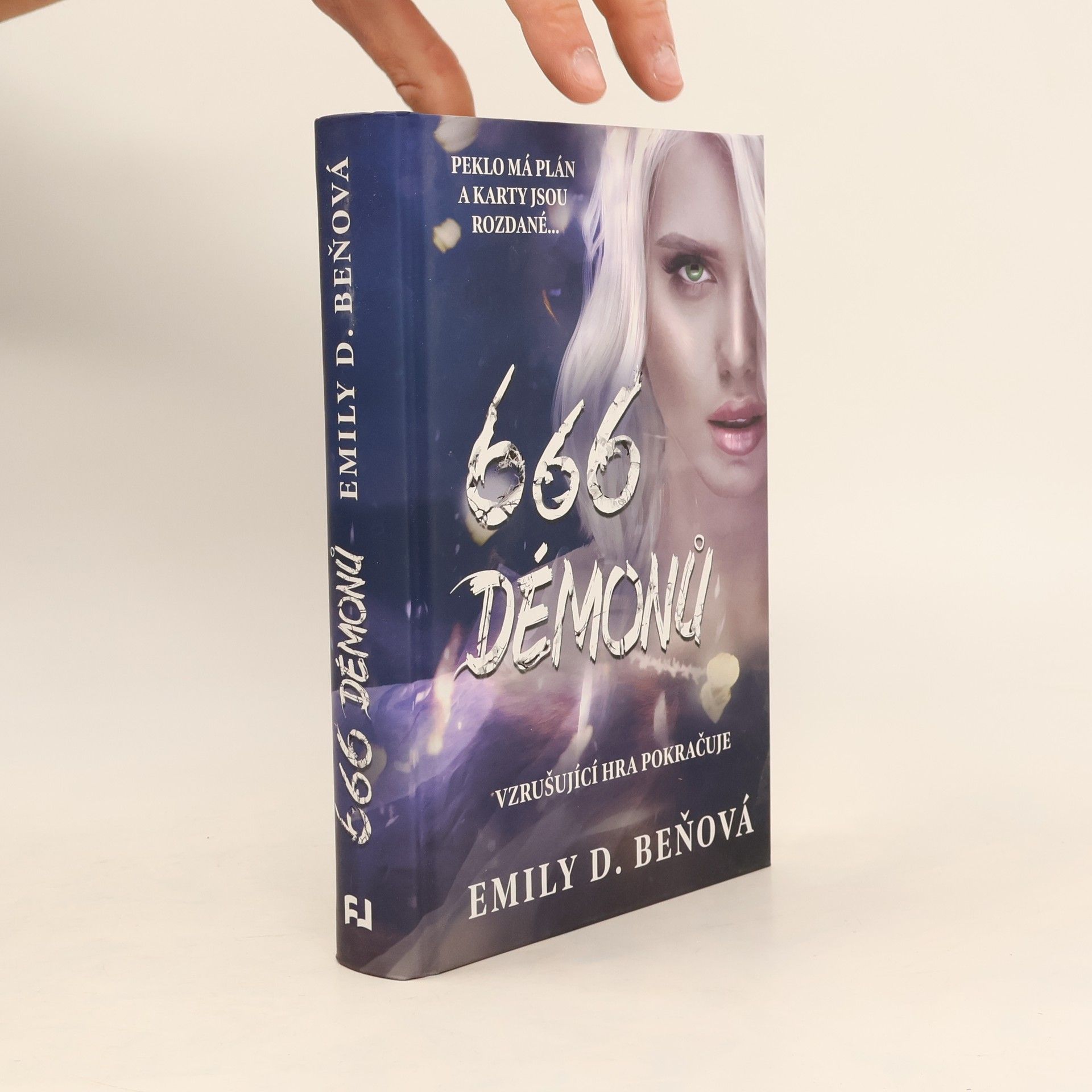 Emília Dalekorejová Beňová 666 démonů