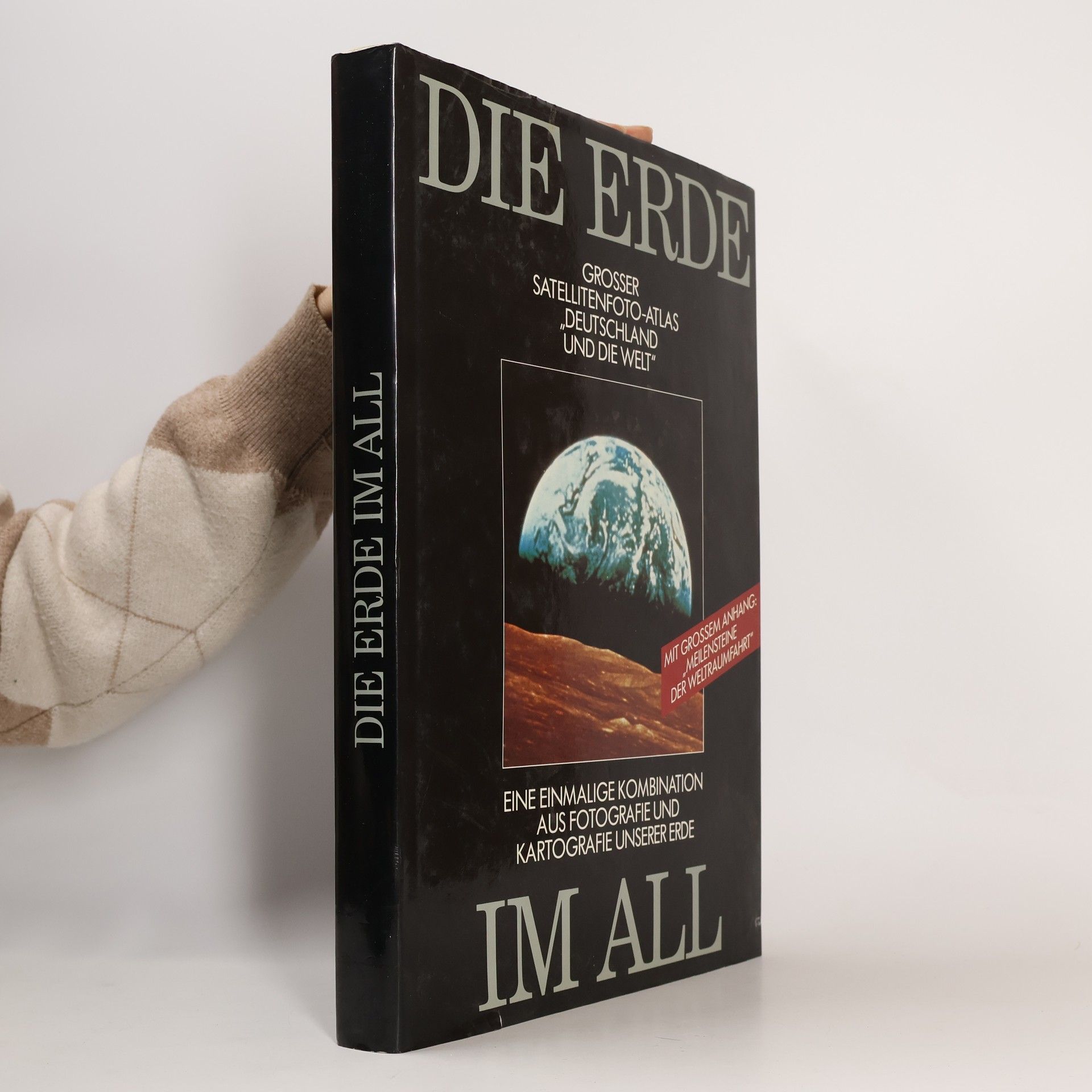 Autorenkollektiv Die Erde im all