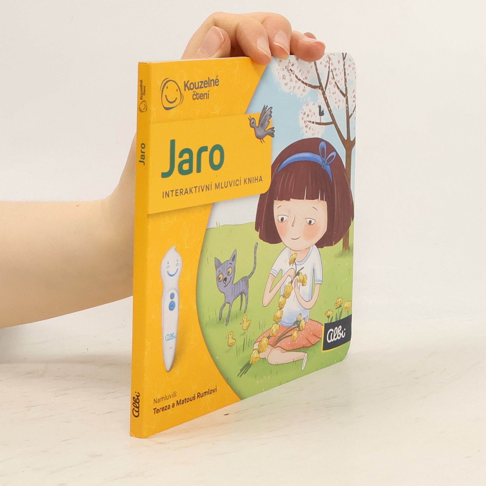 Ilona Komárková Jaro. Interaktivní mluvicí kniha