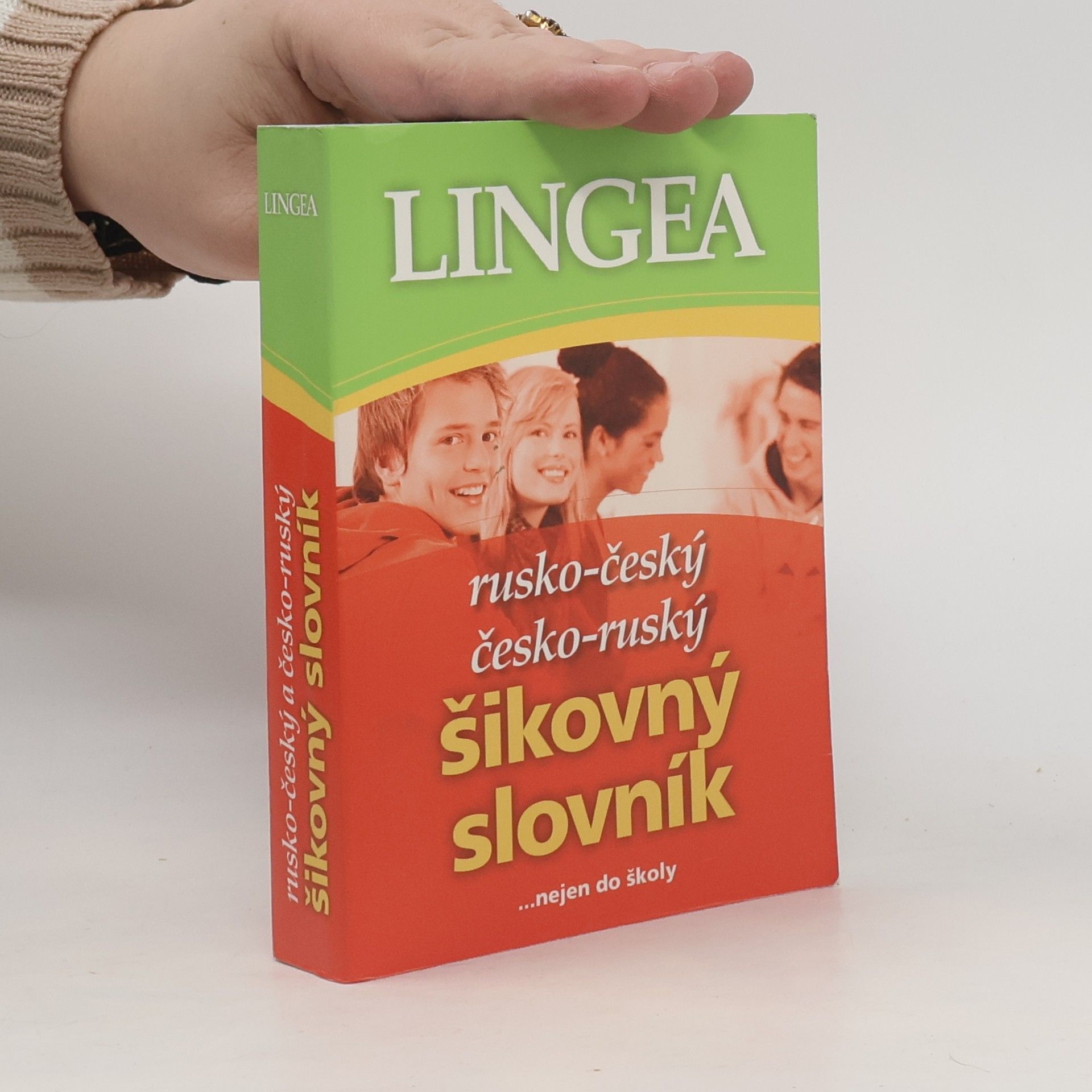 Collectif d'auteurs Rusko-český, česko-ruský šikovný slovník
