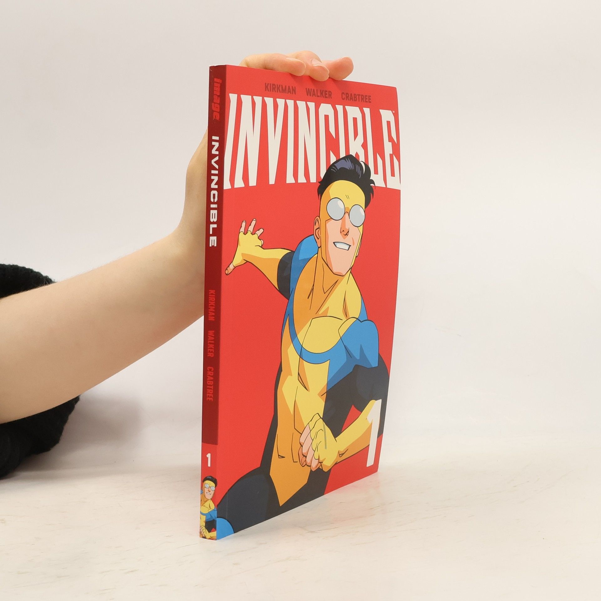 Robert Kirkman Invincible Volume 1