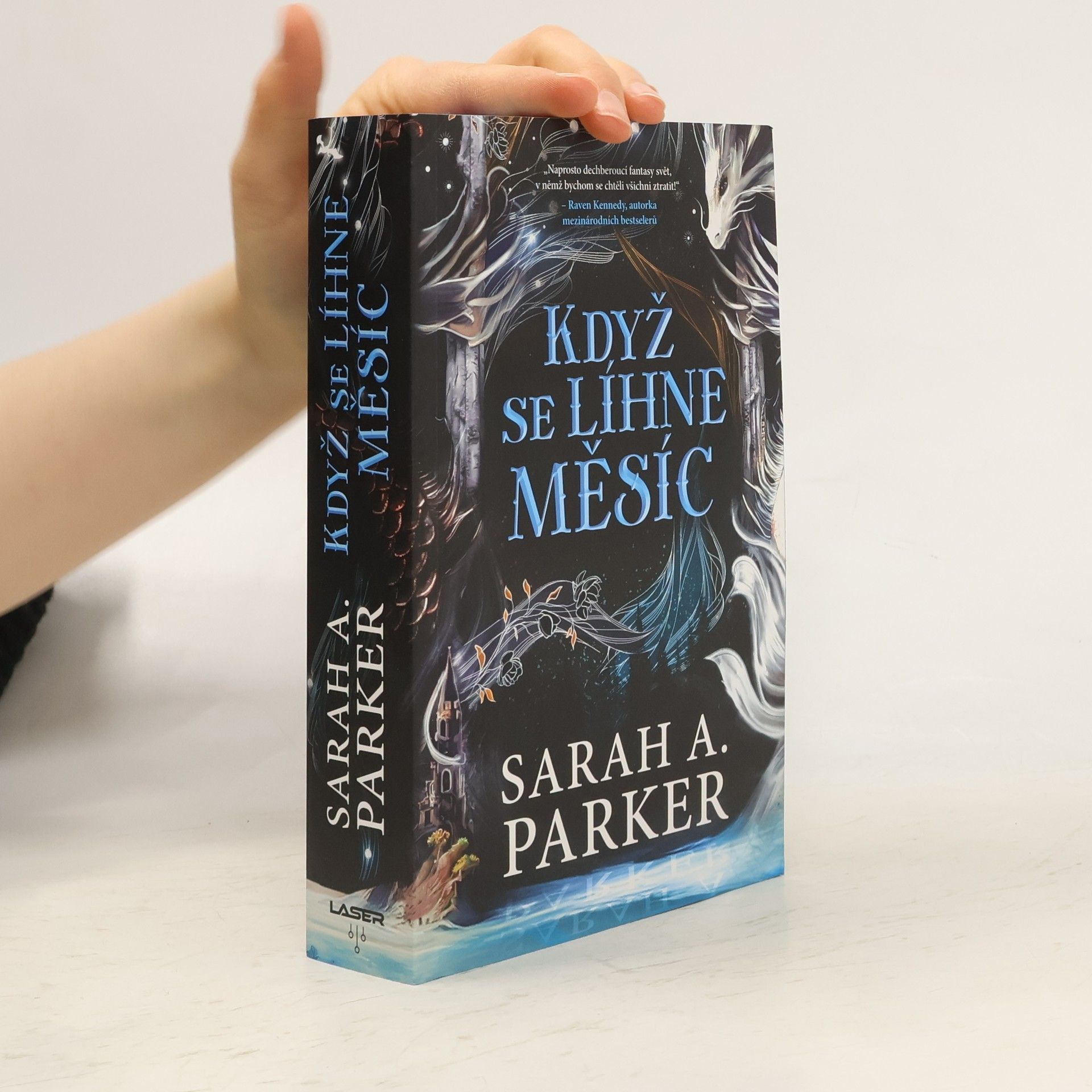 Když se líhne měsíc