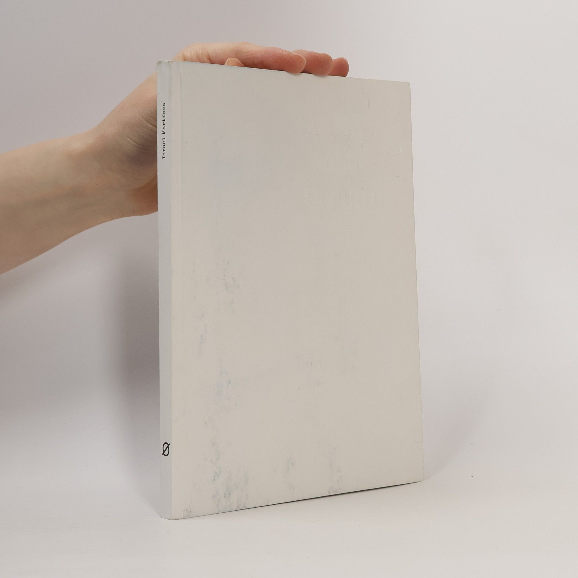 Israel Martinez Apuntes sobre el sigilo. Notes on Stealth