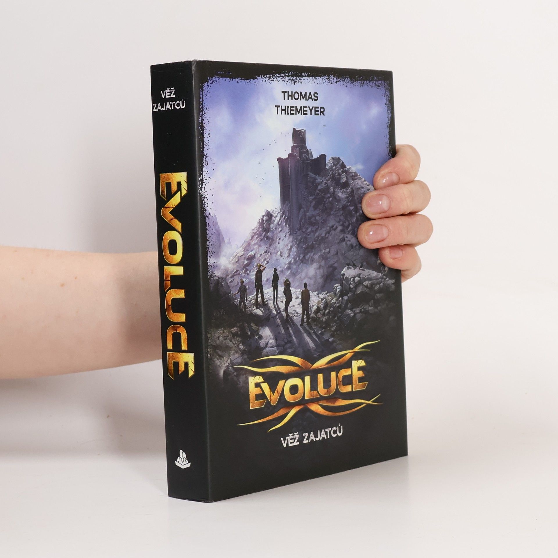 Thomas Thiemeier Evoluce. Věž zajatců