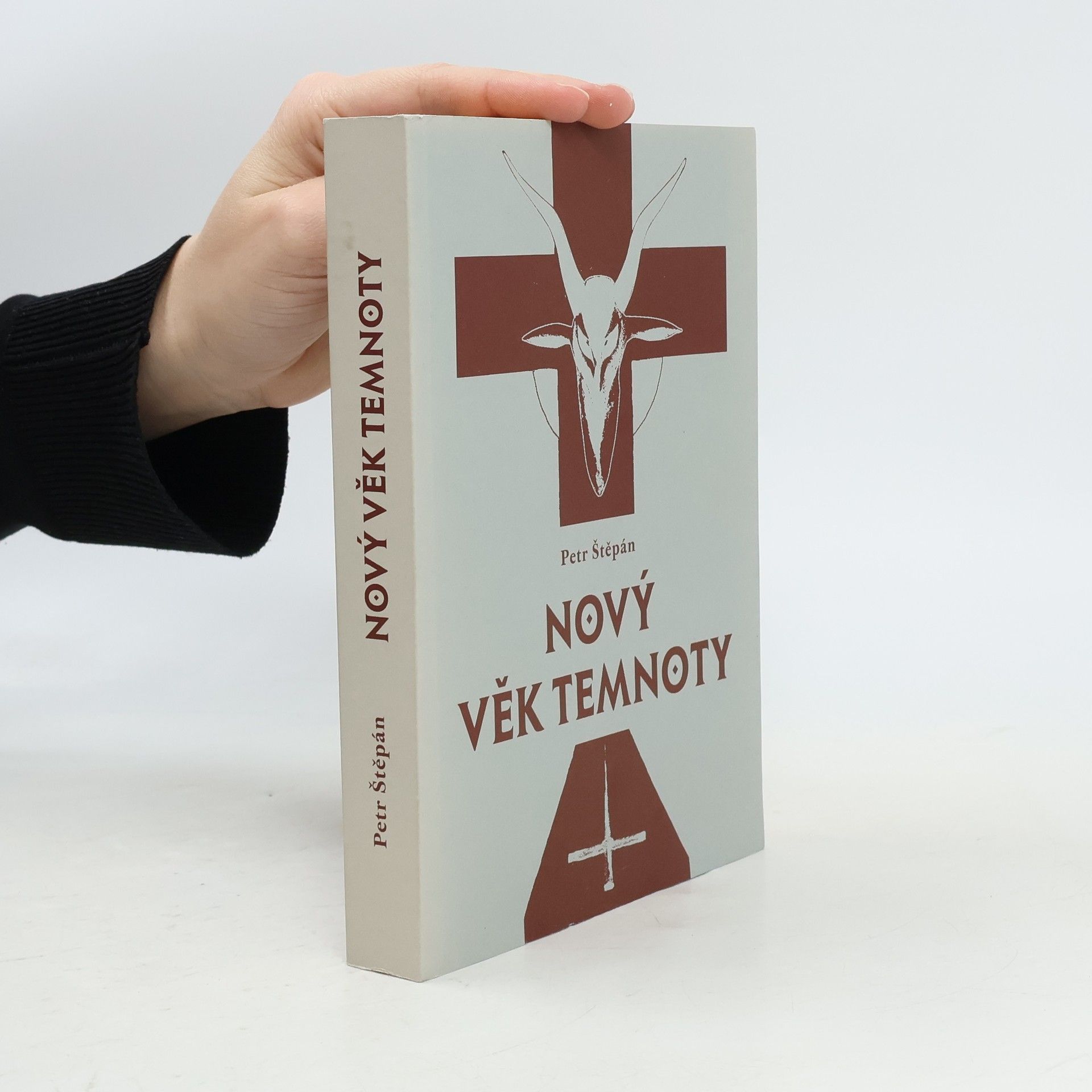 Petr Štěpán Nový věk temnoty