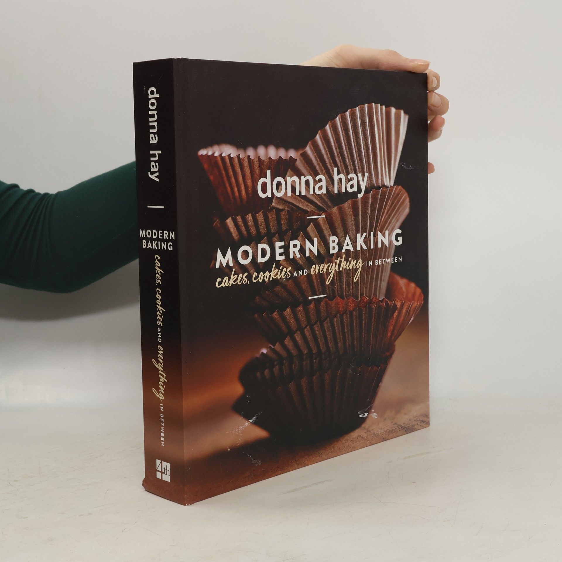 Donna Hay Modern Baking