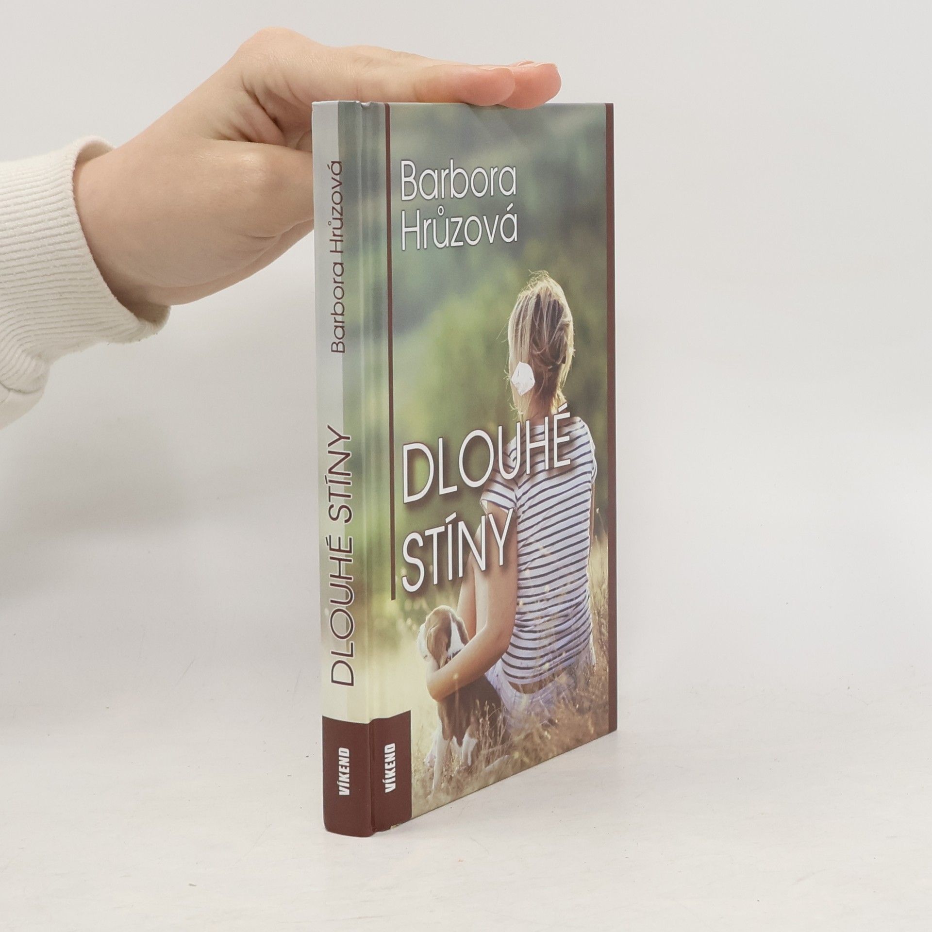 Barbora Hrůzová Dlouhé stíny