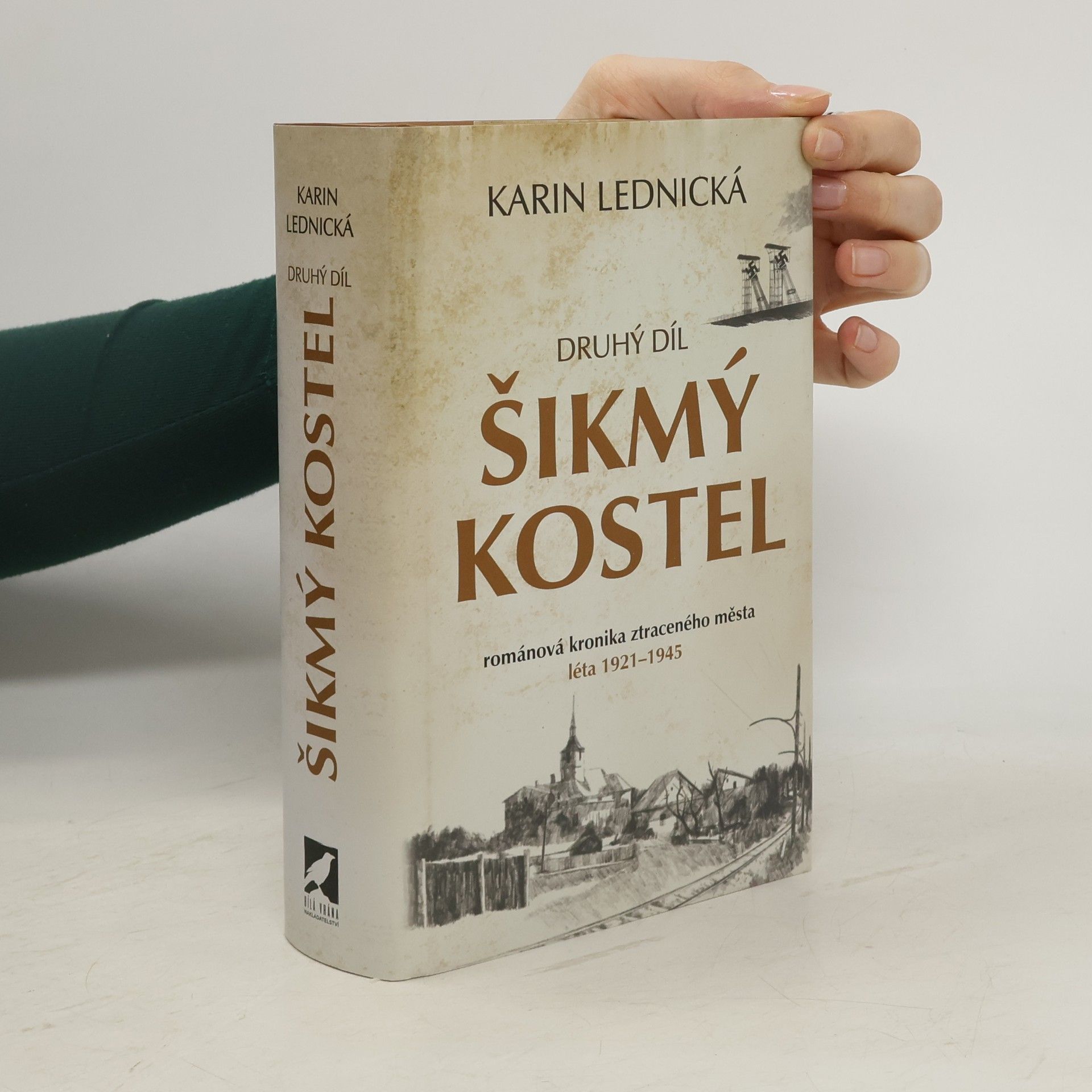 Karin Lednická Šikmý kostel 2