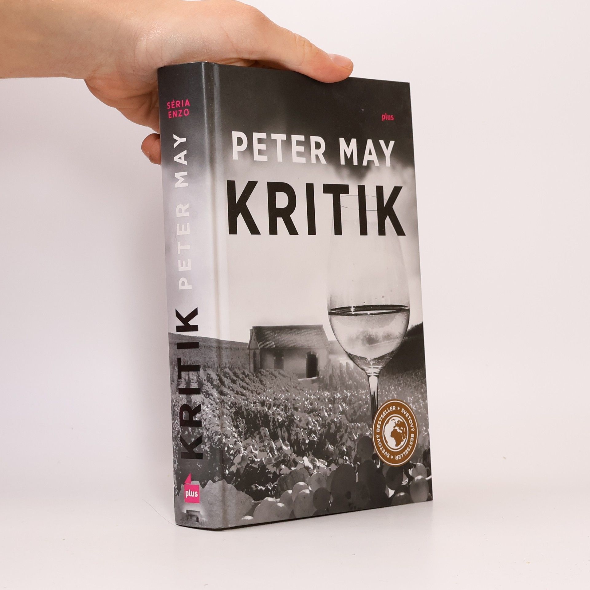 Peter May Kritik