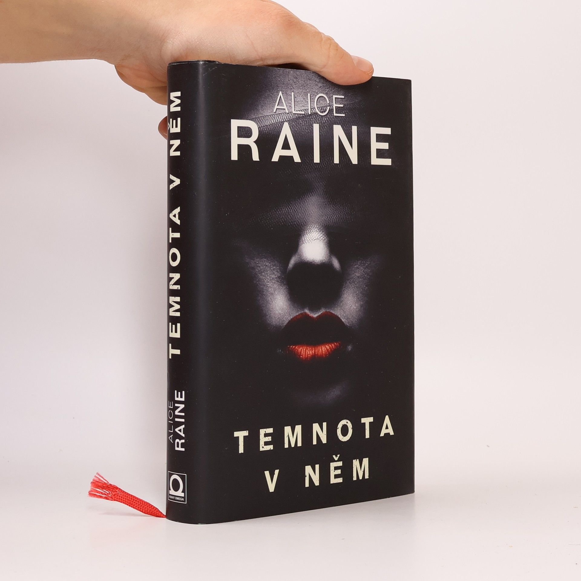 Alice Raine Temnota v něm
