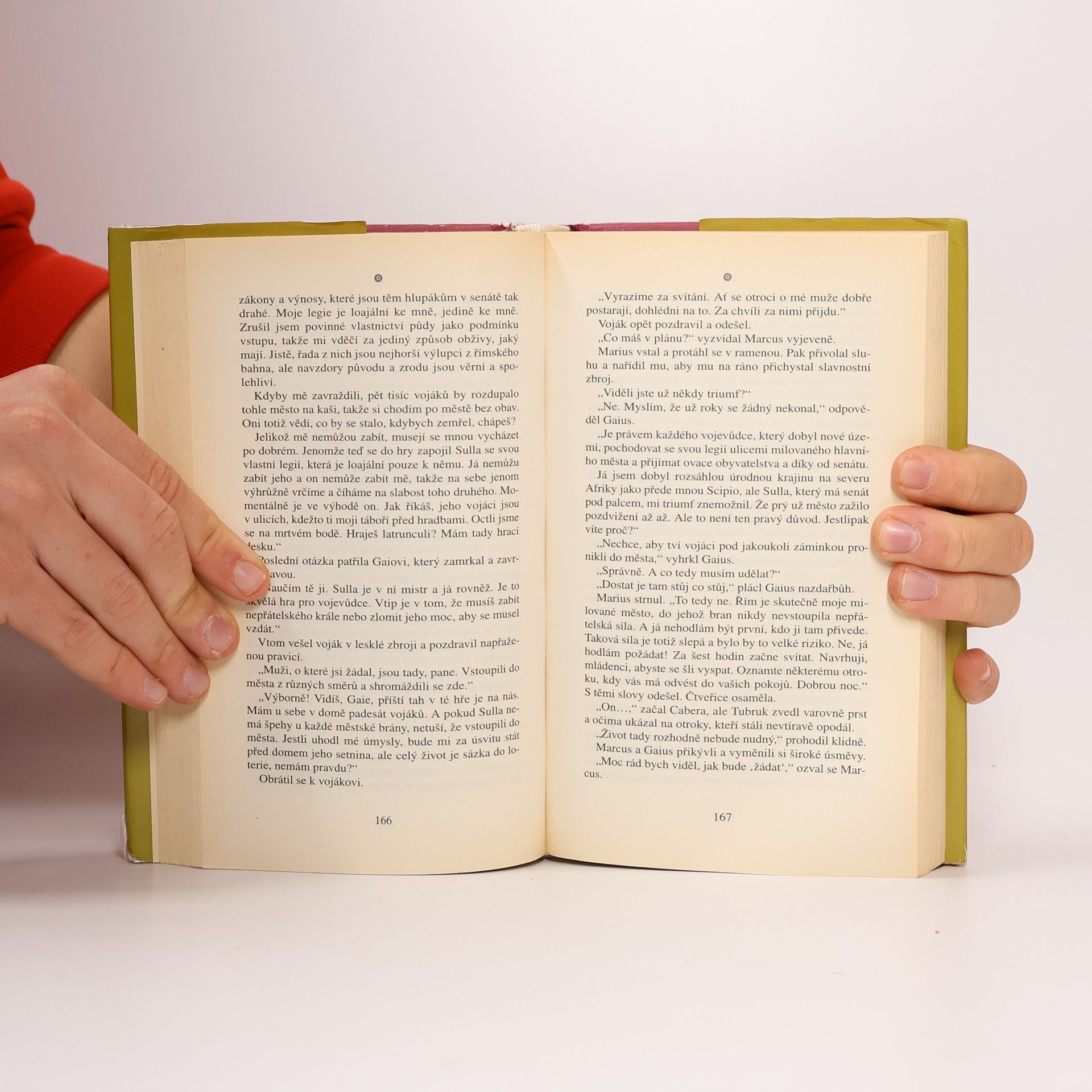 Conn Iggulden Císař. Brány Říma
