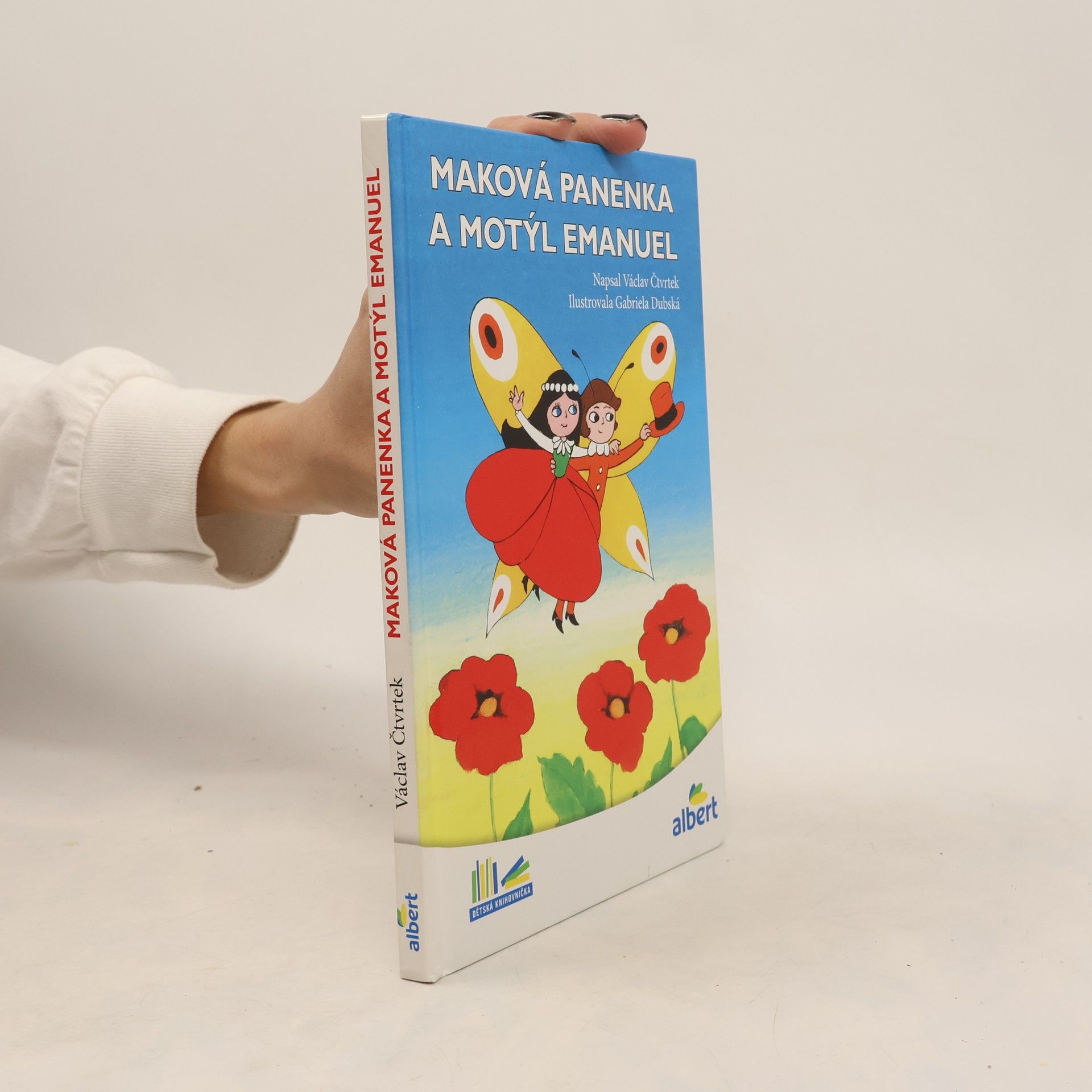 Maková panenka a motýl Emanuel