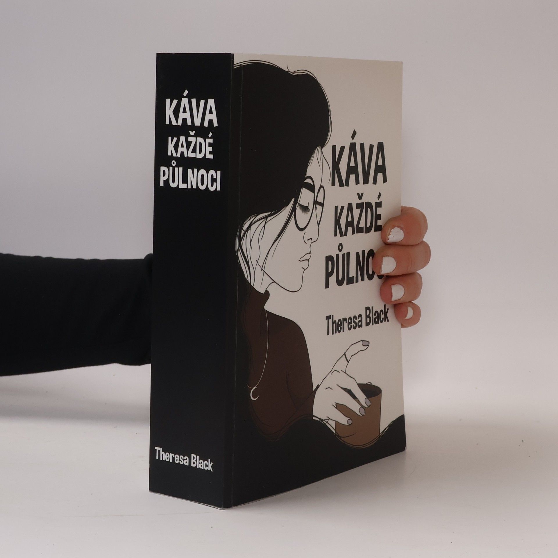 Theresa Black Káva každé půlnoci