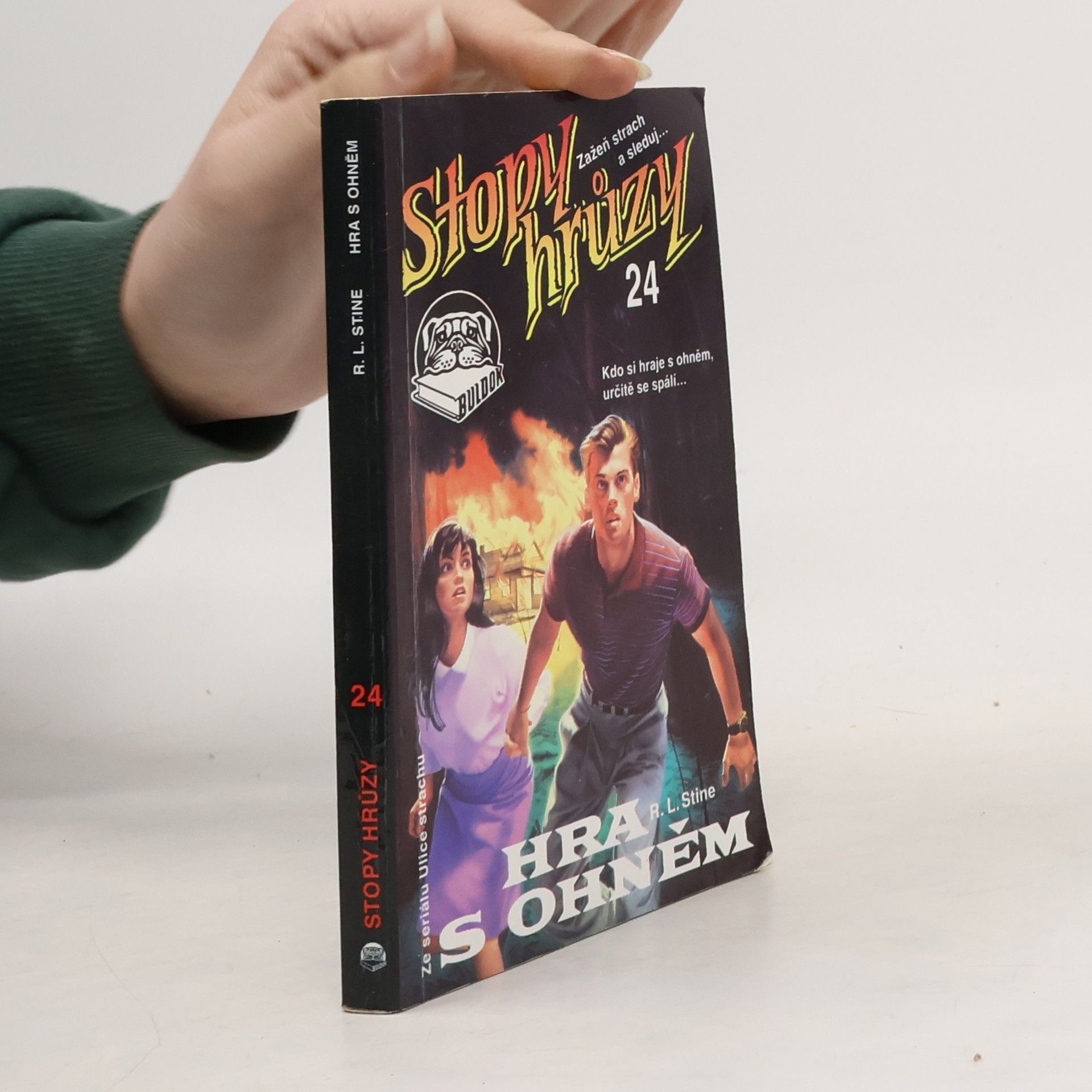 R. L. Stine Hra s ohněm