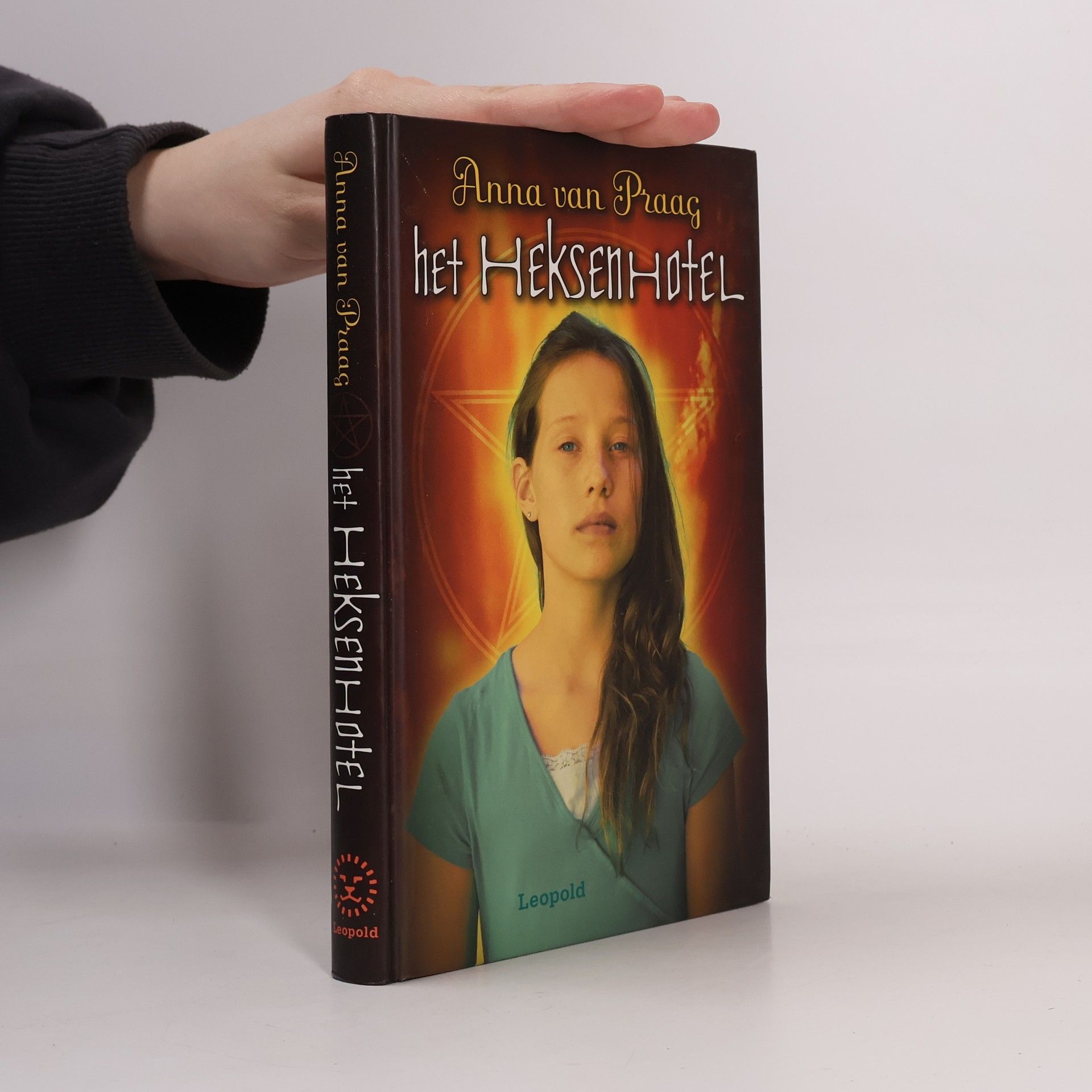 Anna van Praag Het Heksenhotel / druk 1