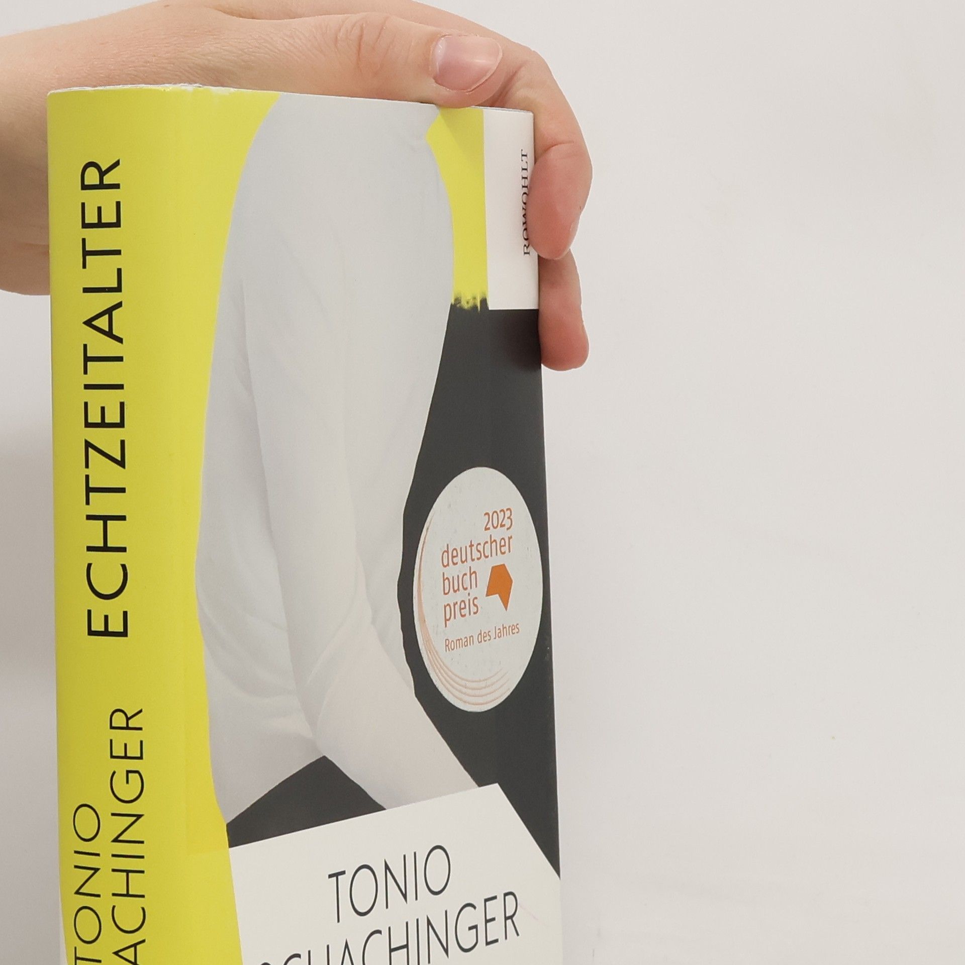 Tonio Schachinger Echtzeitalter