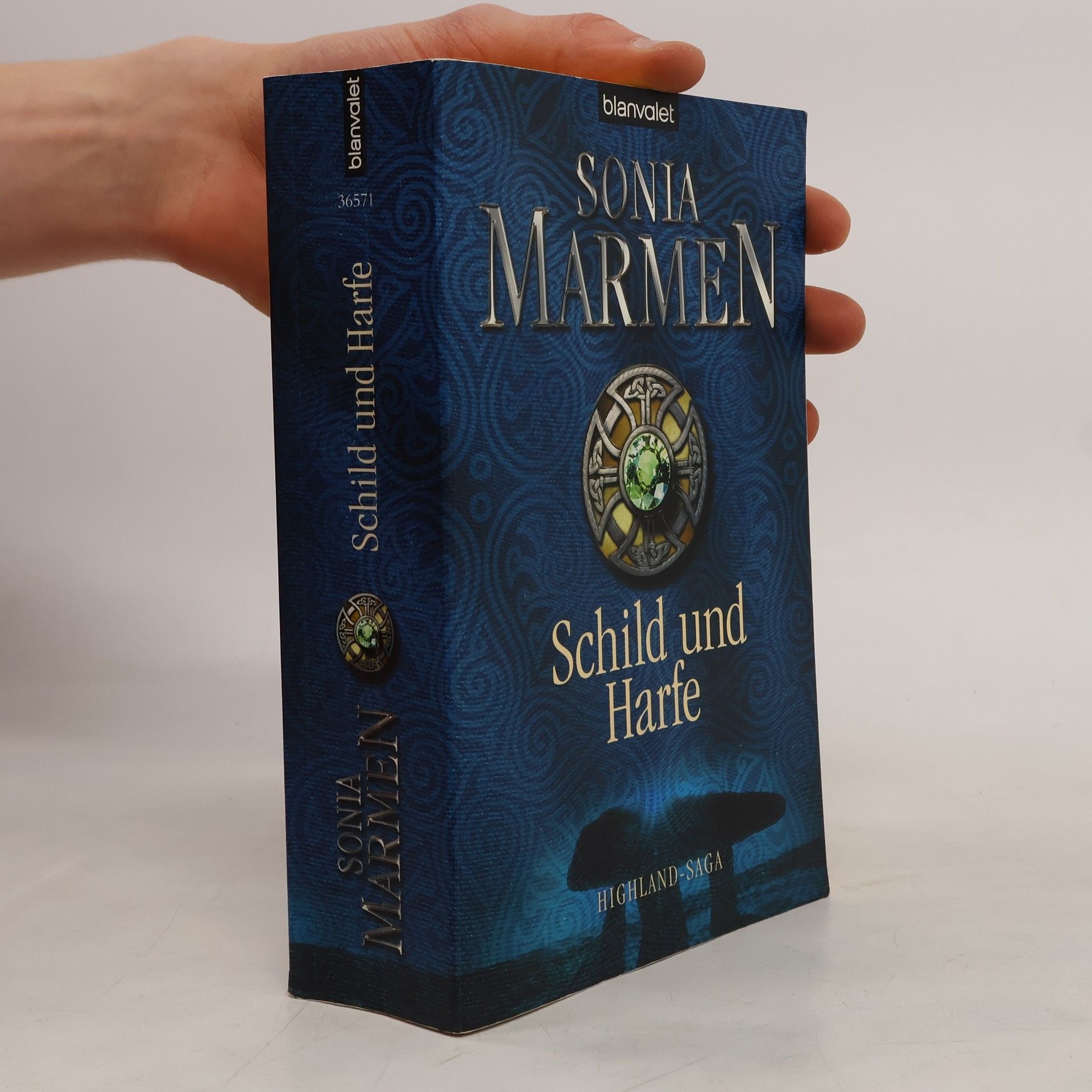 Sonia Marmen Schild und Harfe