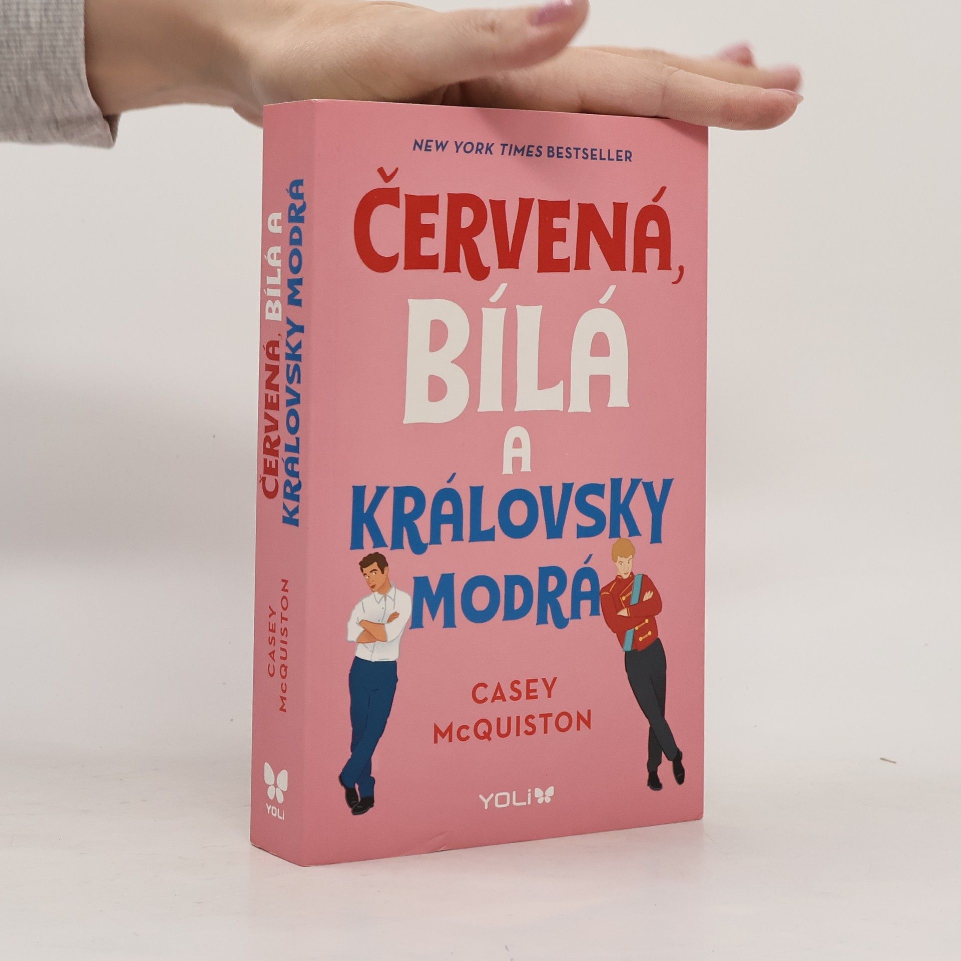 Casey McQuiston Červená, bílá a královsky modrá