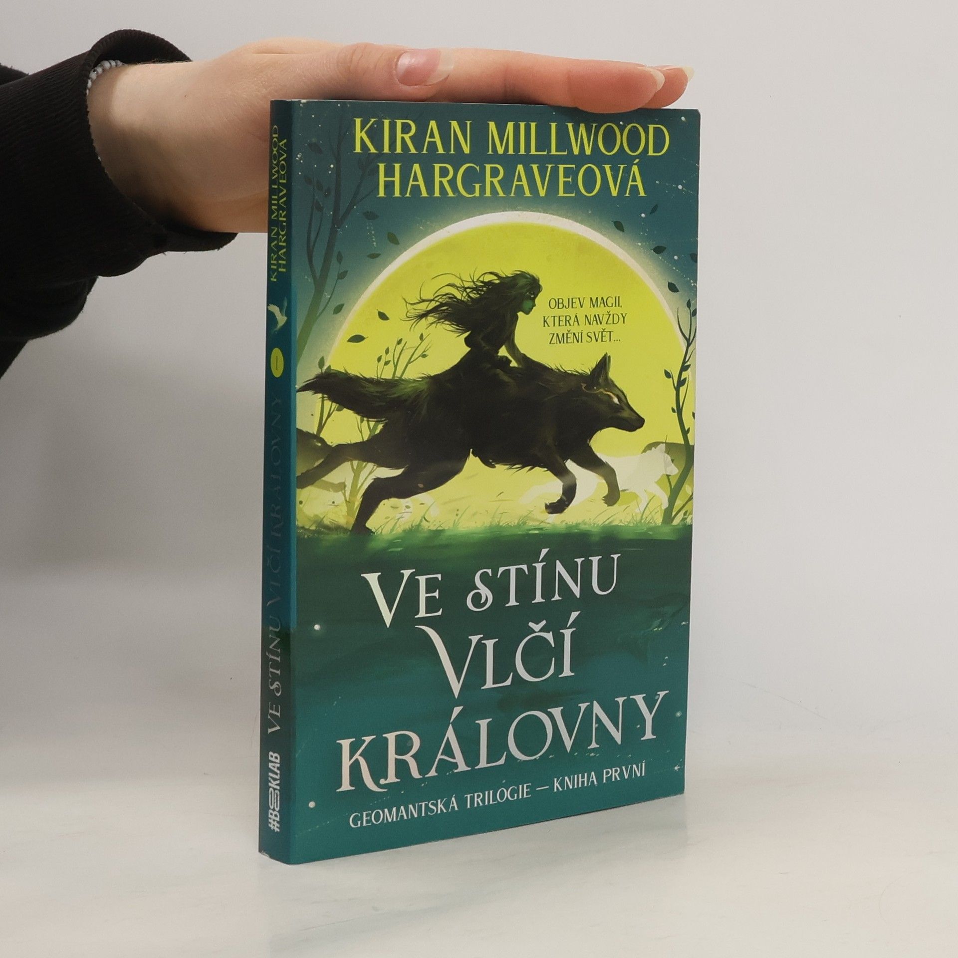 Ve stínu Vlčí královny