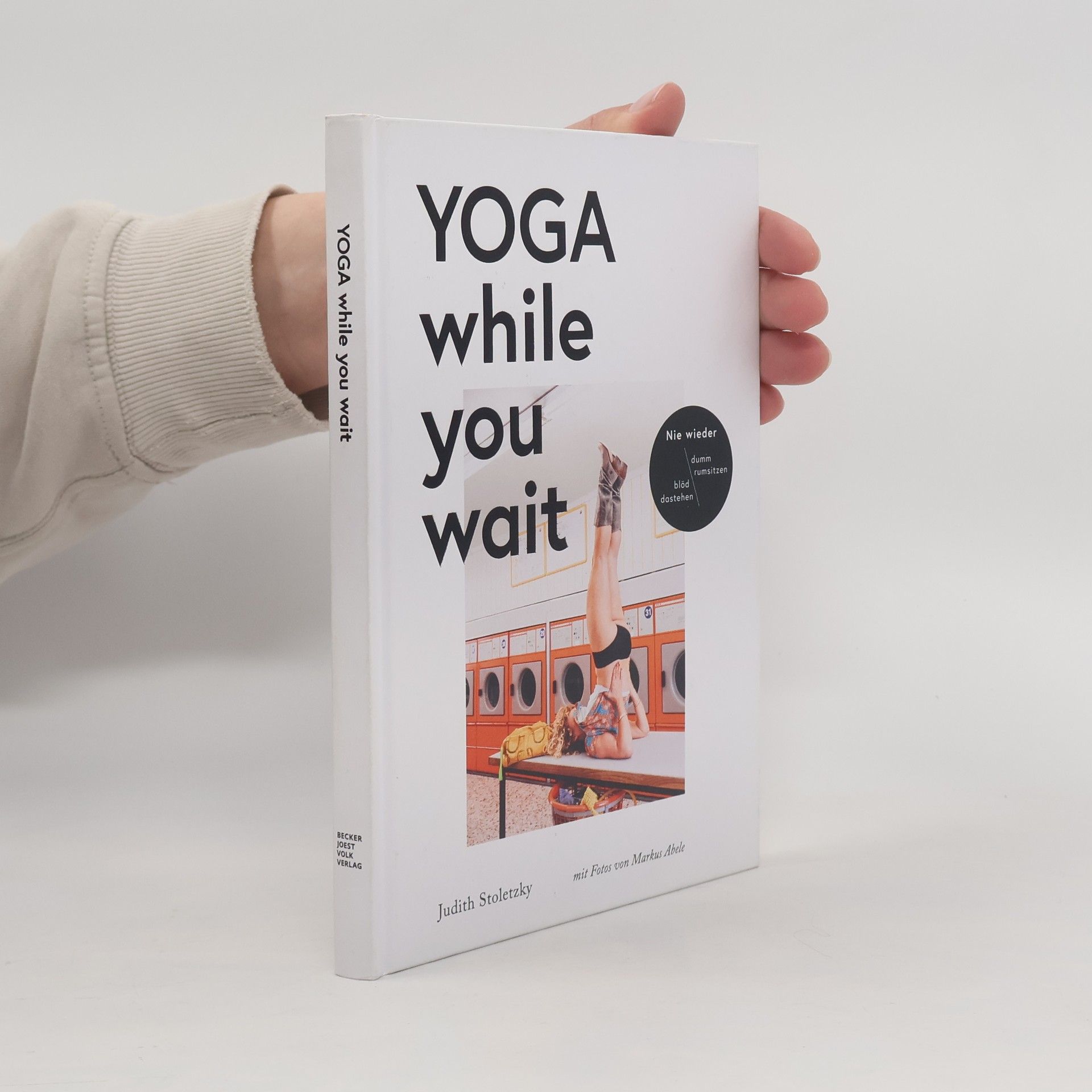 Judith Stoletzky Yoga while you wait