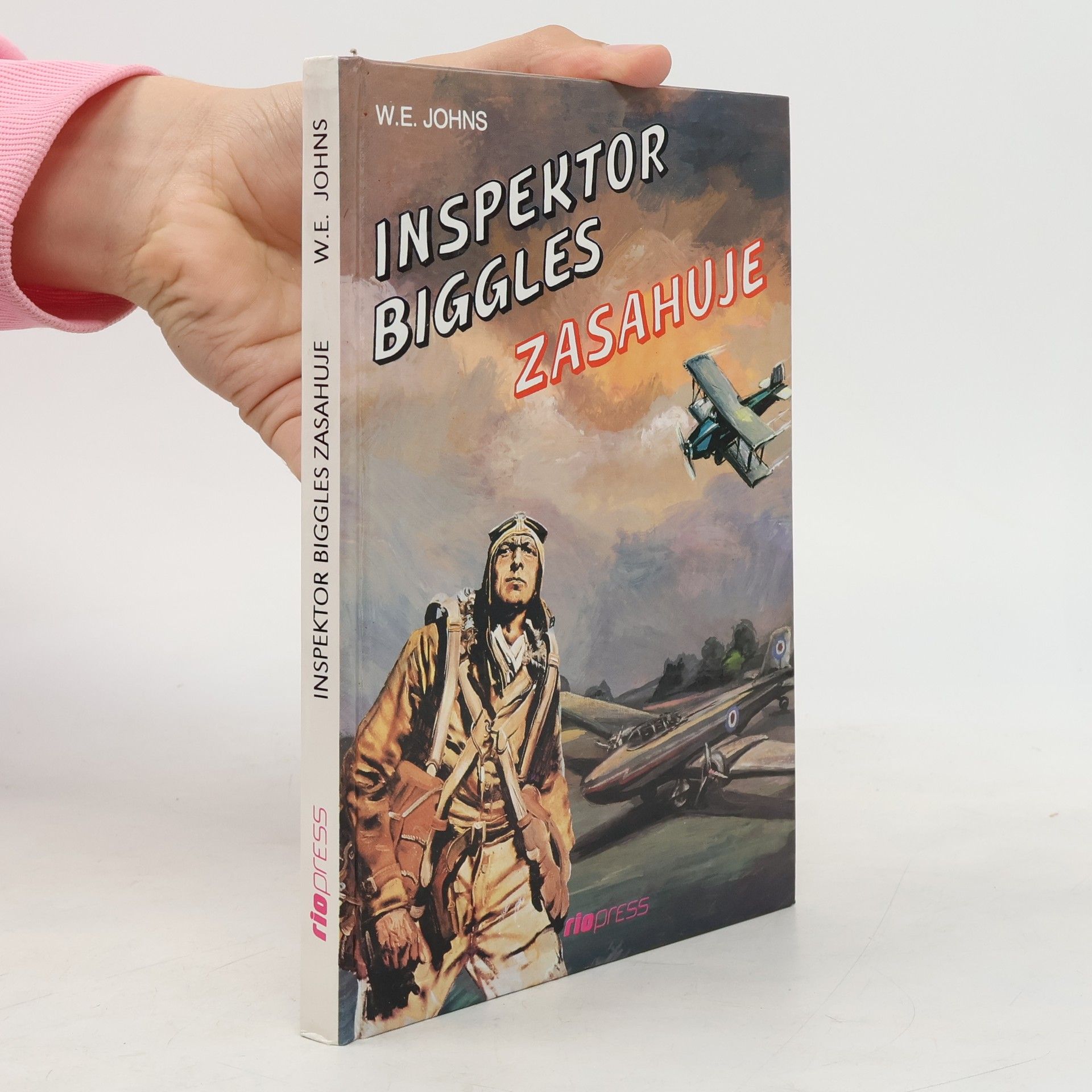 W. E. Johns Inspektor Biggles zasahuje