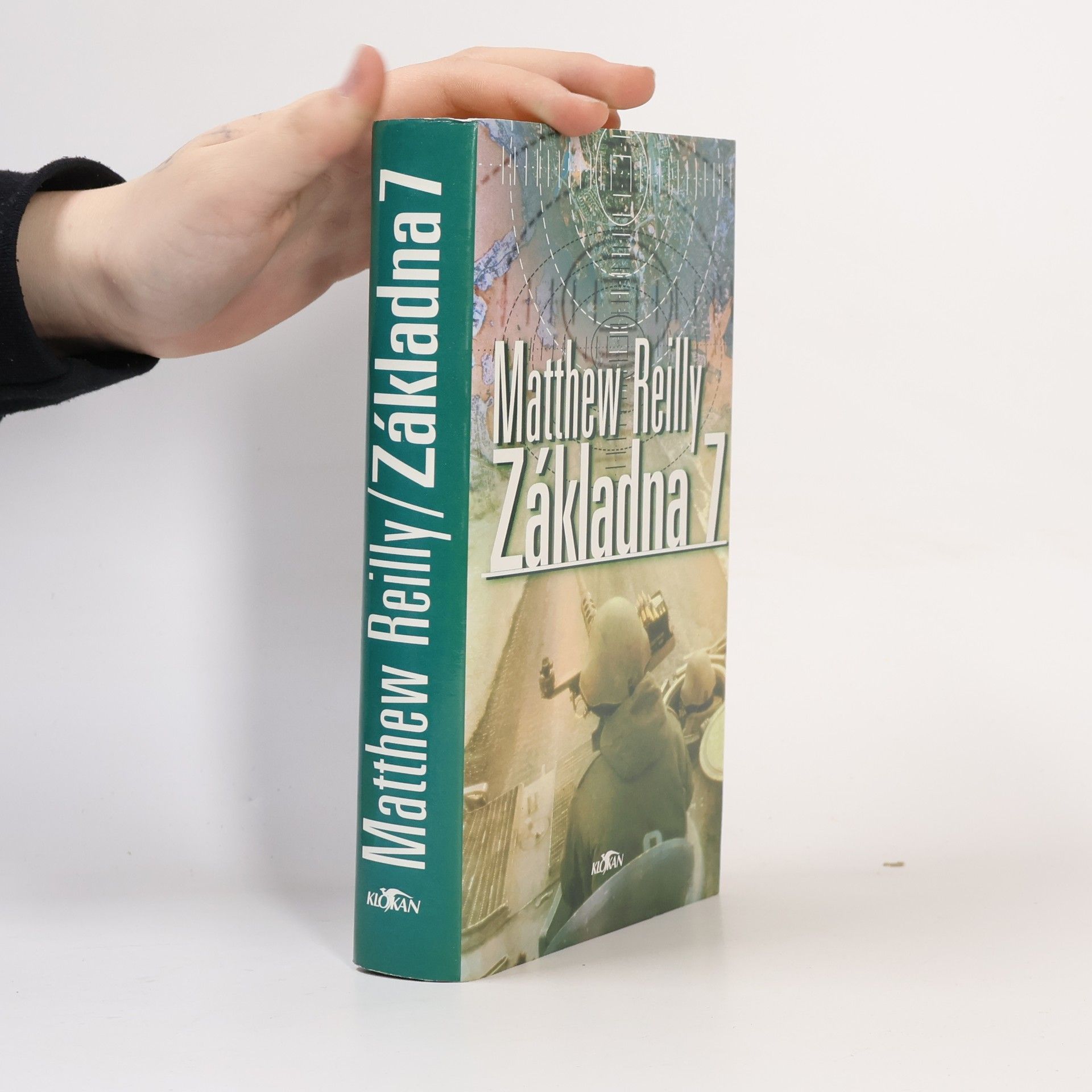 Matt Reilly Základna 7