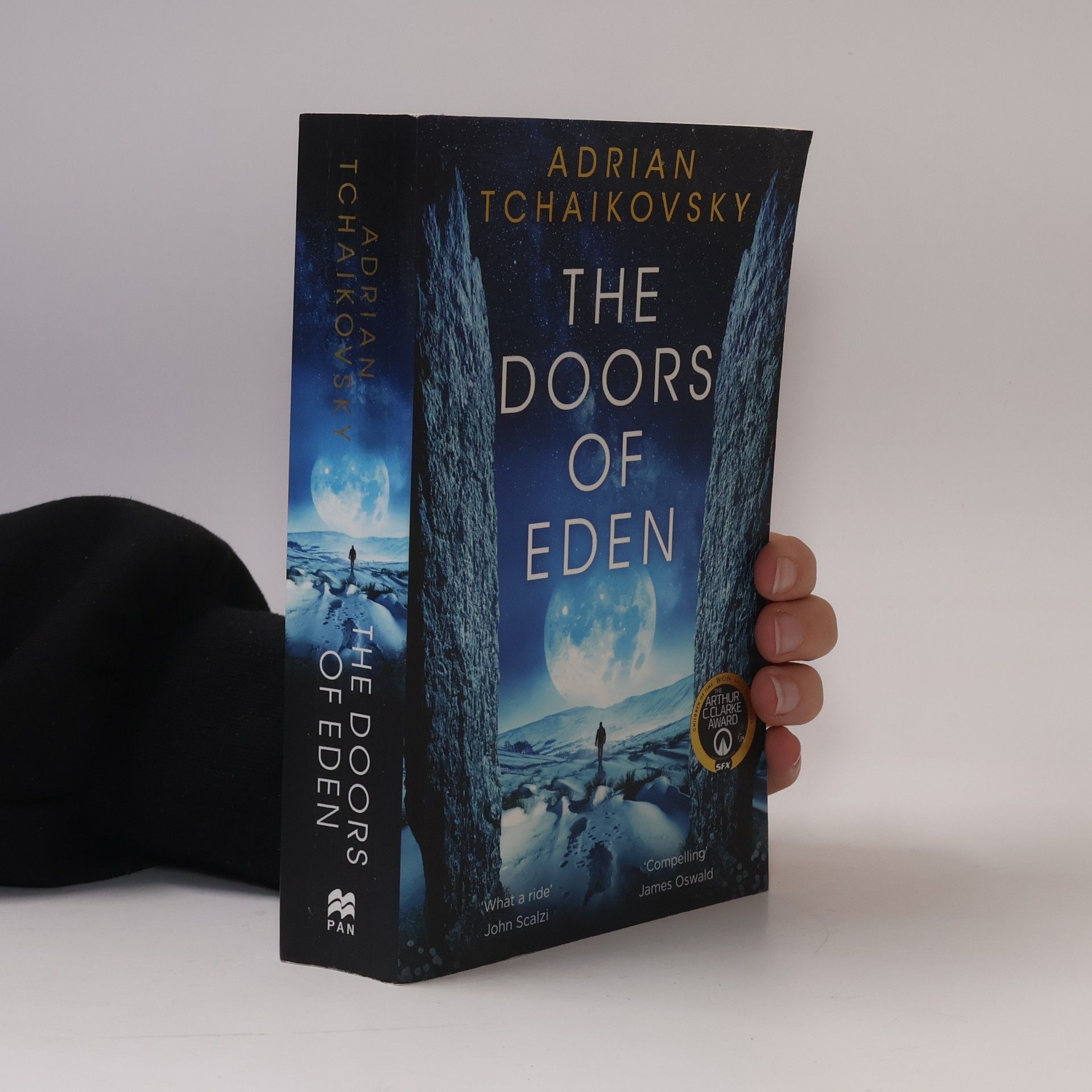 Adrian Tchaikovsky The Doors of Eden