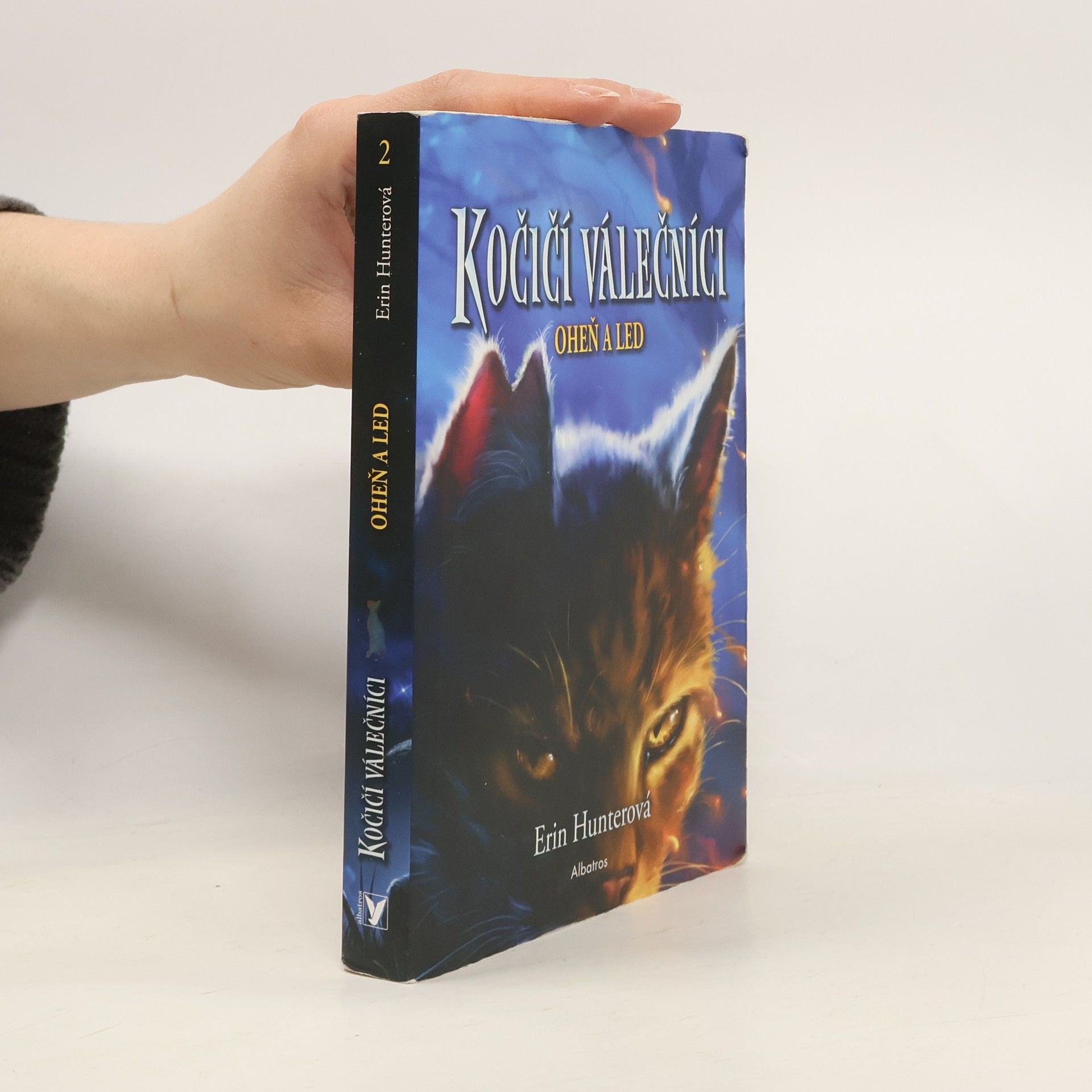 Erin Hunter Kočičí válečníci. Oheň a led