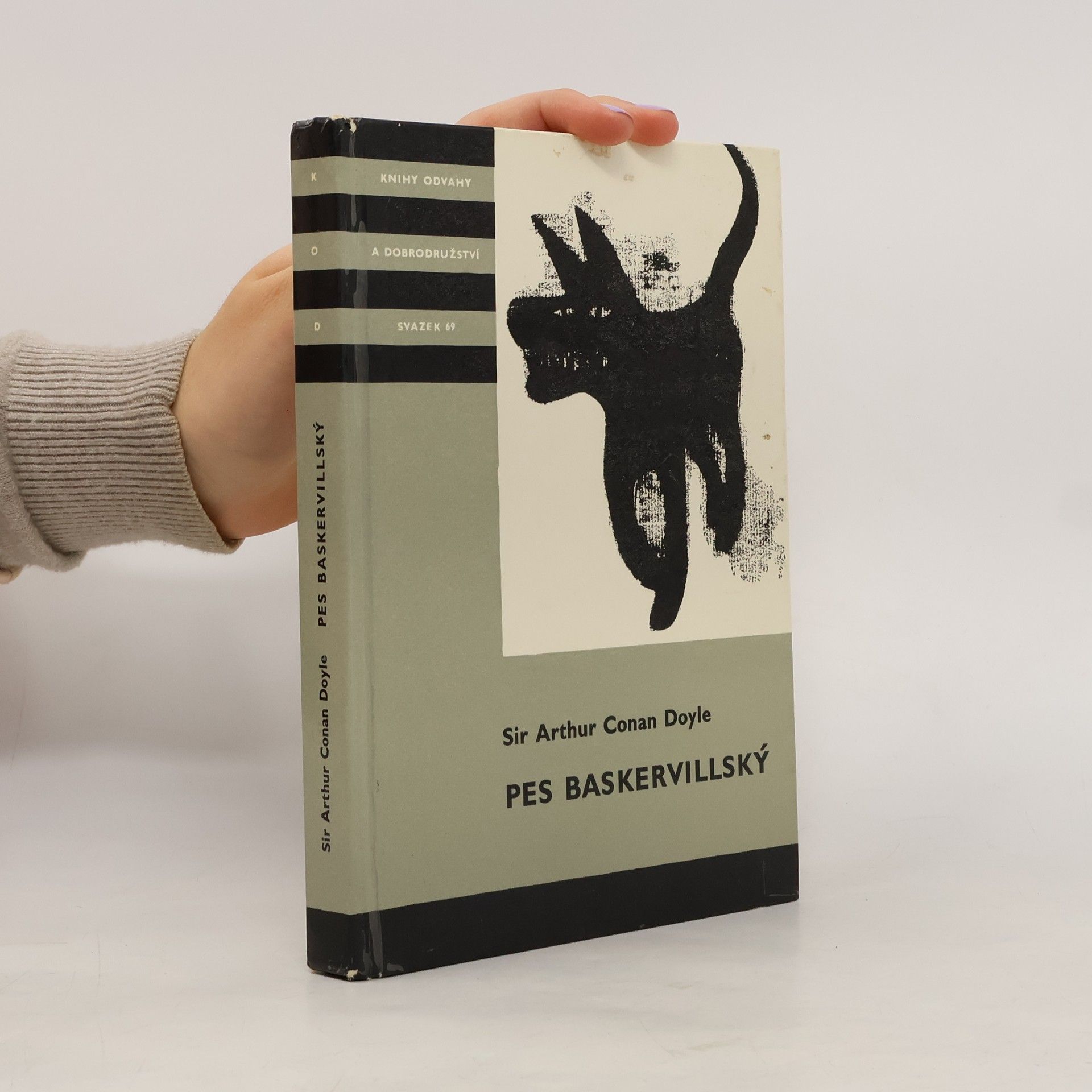 Arthur Conan Doyle Pes baskervillský