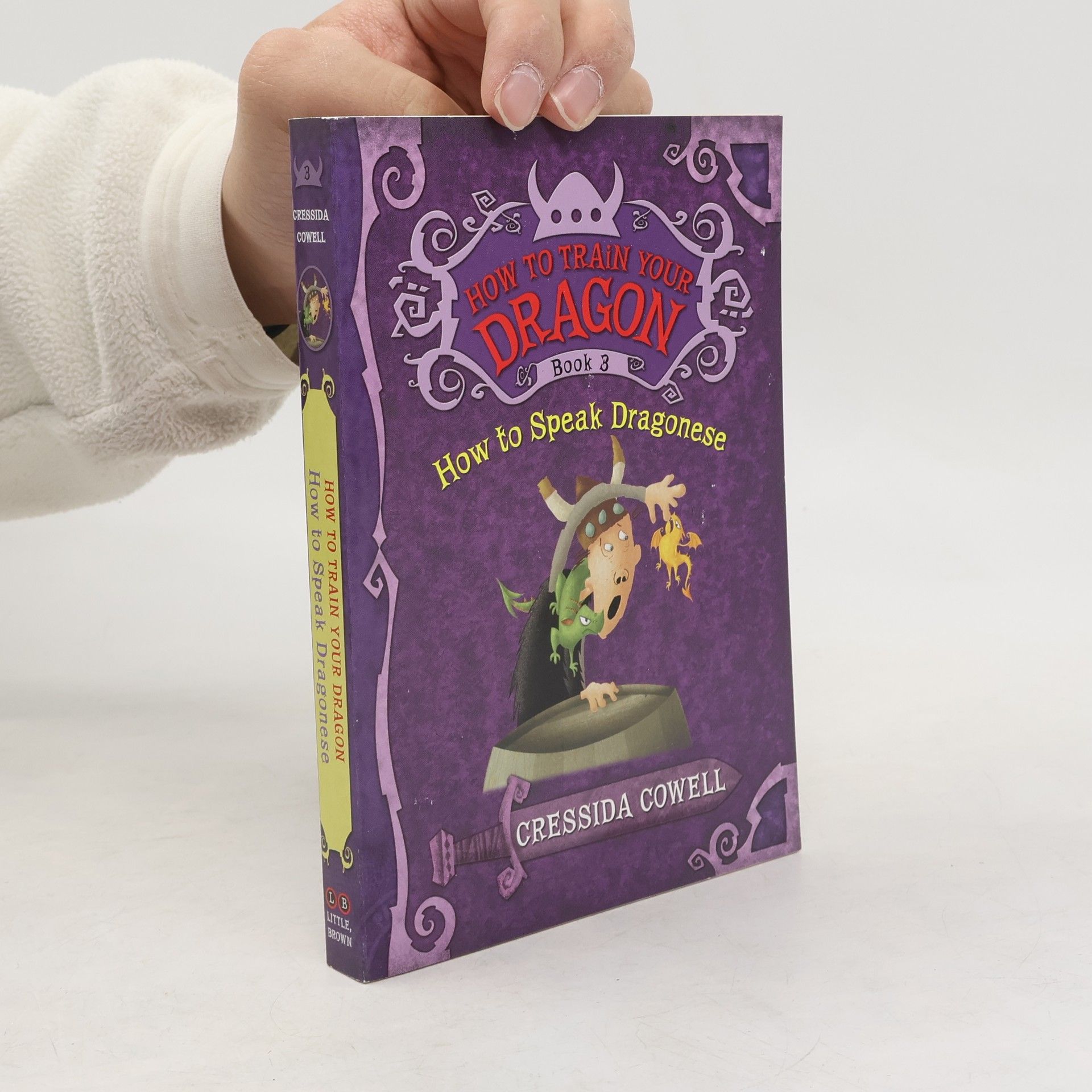 Cressida Cowell How to Train Your Dragon Book 3: How to Speak Dragonese