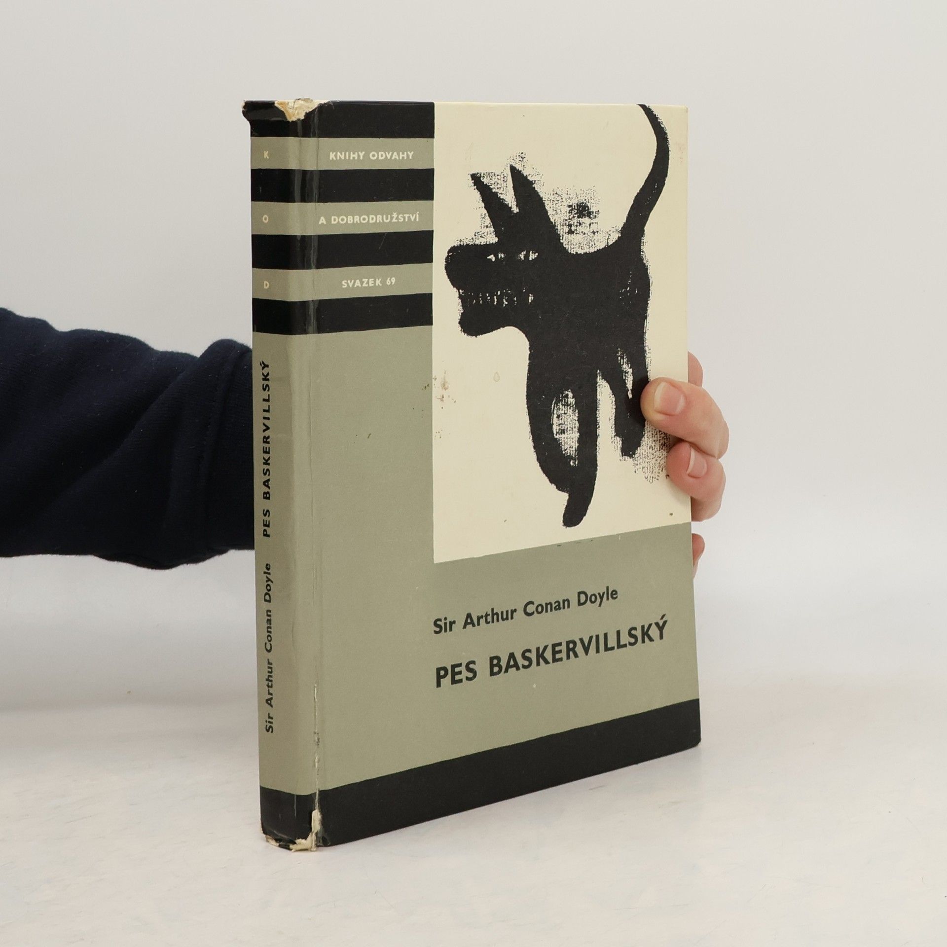 Arthur Conan Doyle Pes baskervillský