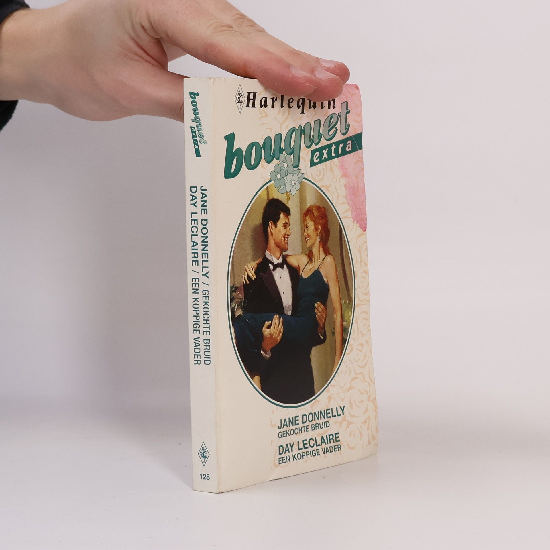 Jane Donnelly Bouquet Extra. Gekochte bruid. Een koppige vader