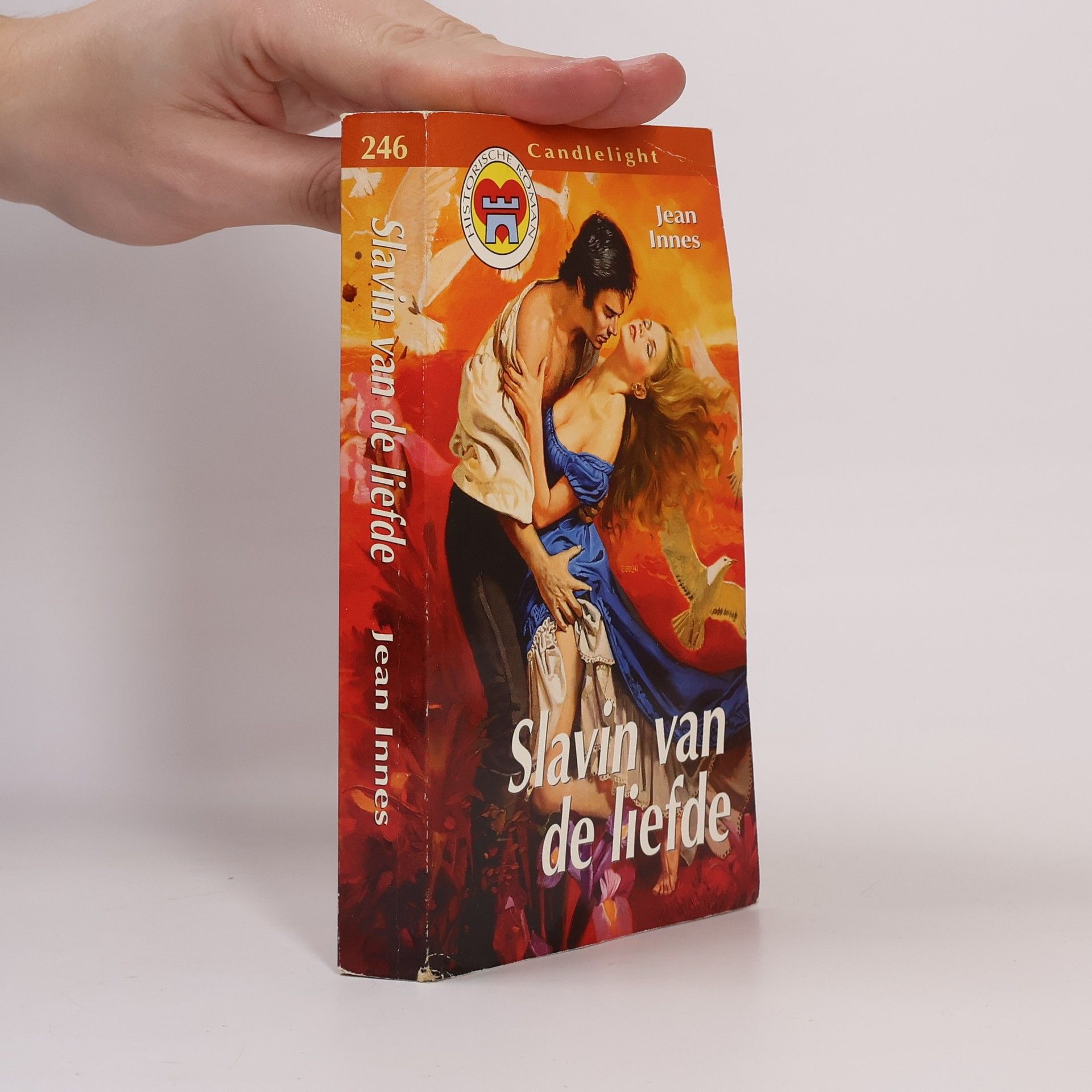 Jean Innes Candlelight - 246: Slavin van de liefde