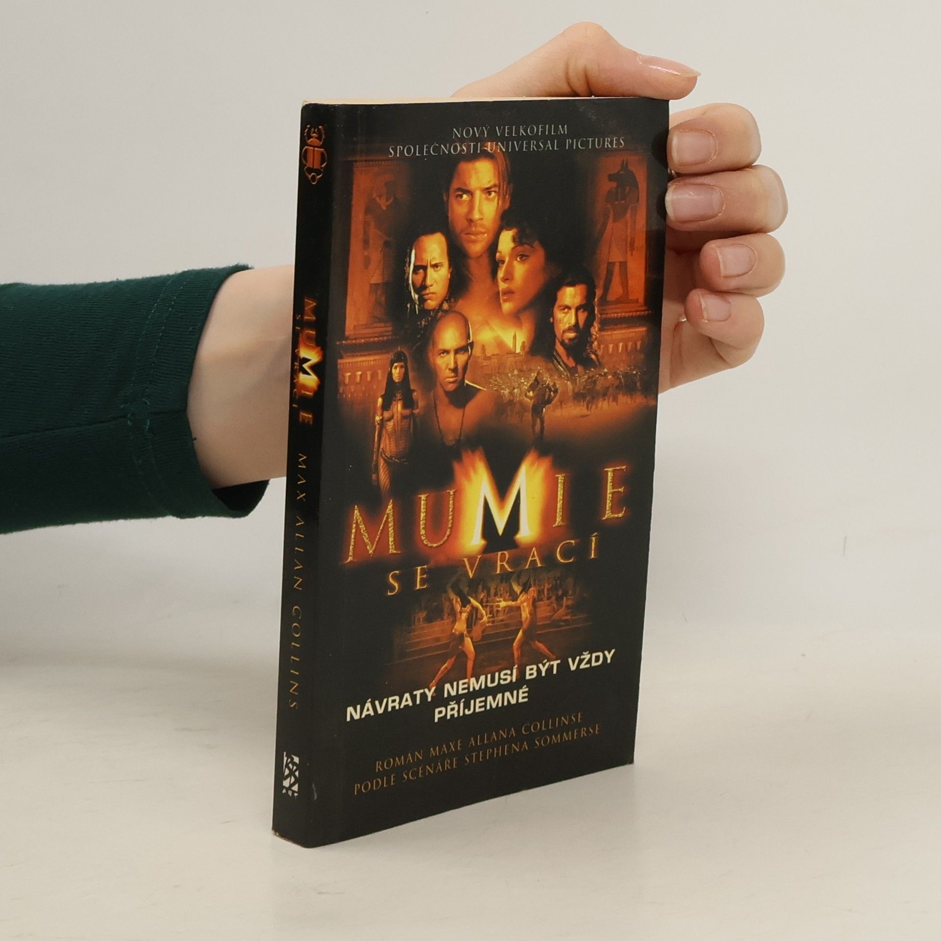 Max Allan Collins Mumie se vrací