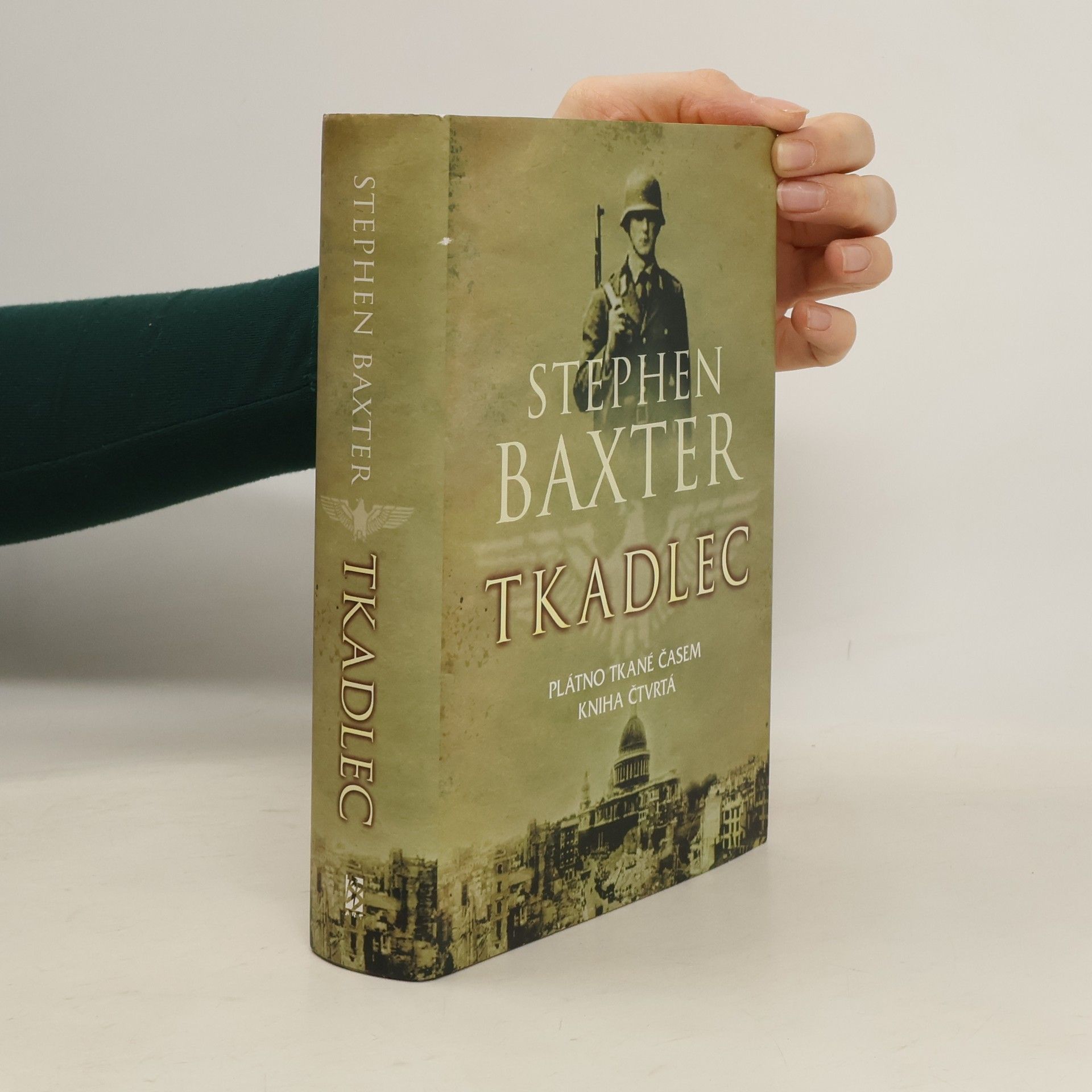 Stephen Baxter Tkadlec. Plátno tkané časem 4