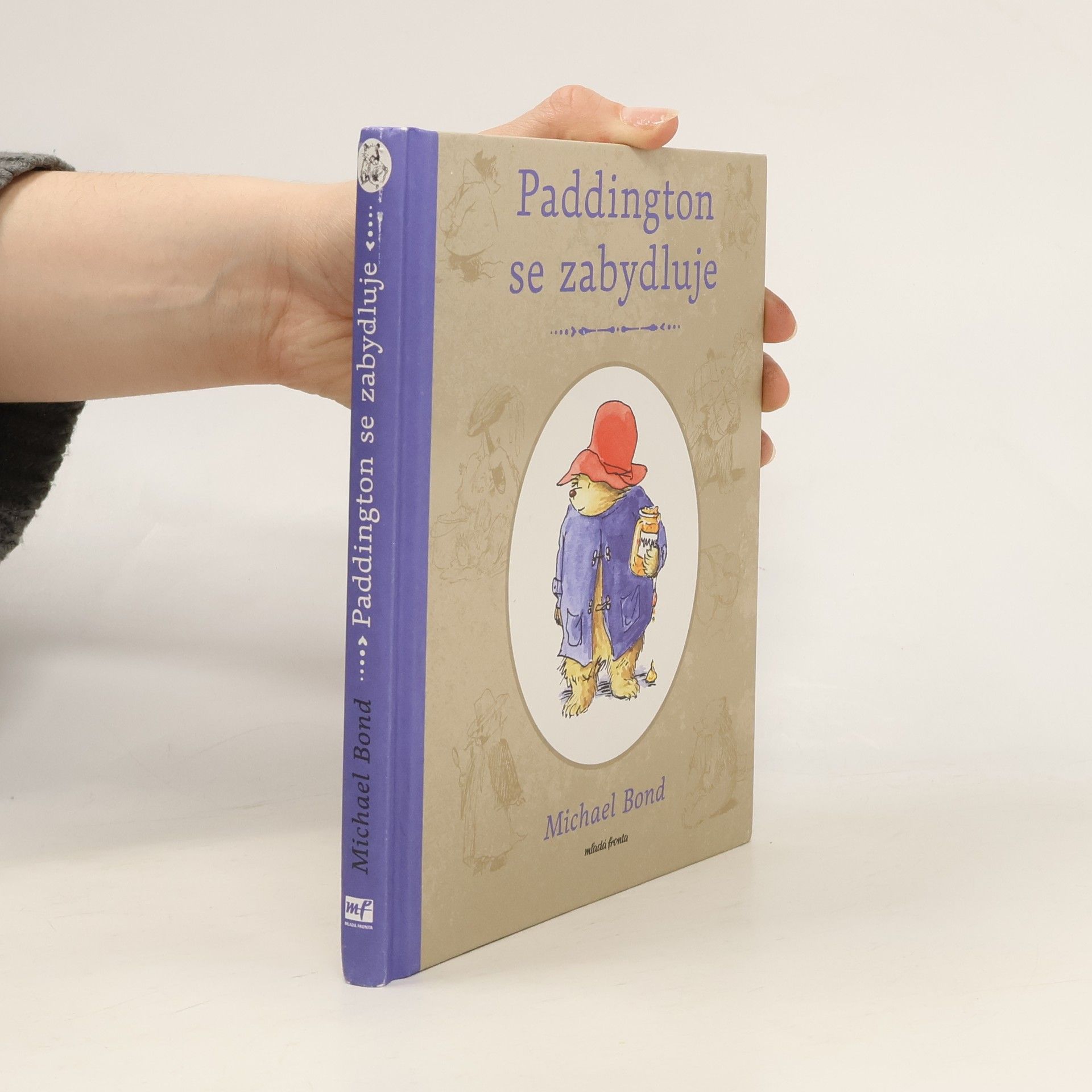Michael Bond Paddington se zabydluje