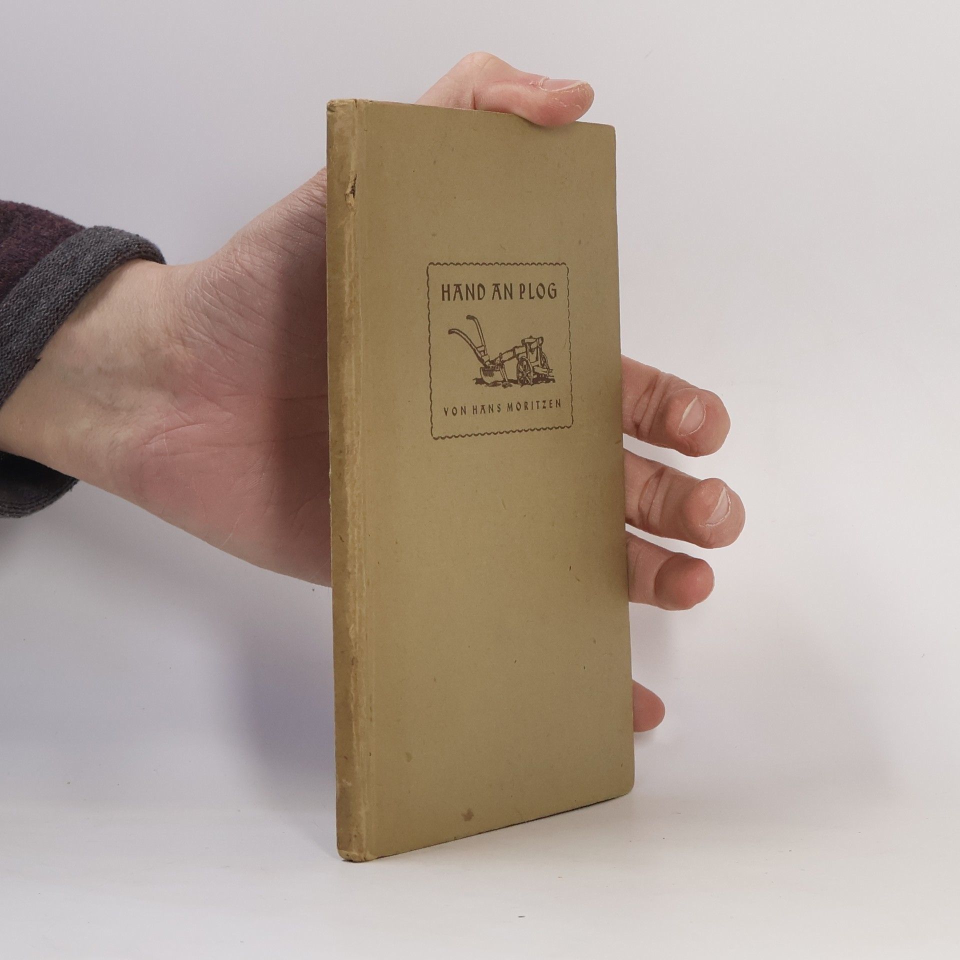 Hand Moritzen Hand an Plog