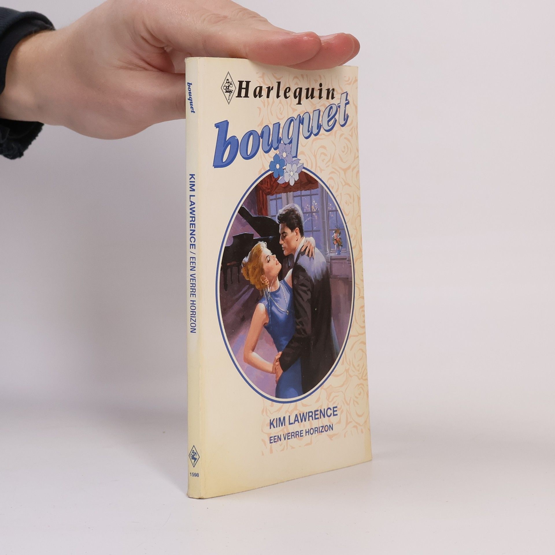 Kim Lawrence Harlequin Bouquet - 1598: Een verre horizon