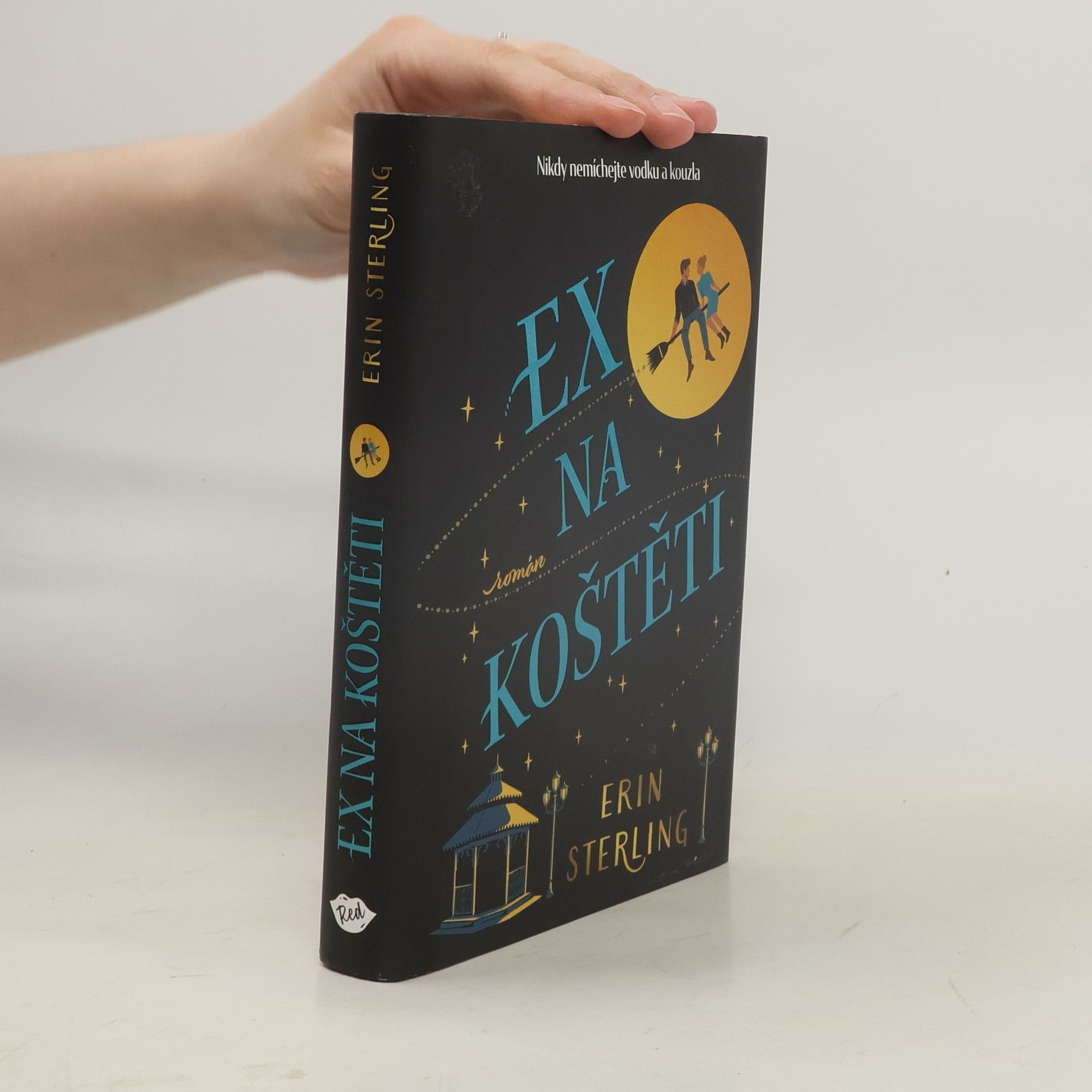 Rachel Hawkins Ex na koštěti