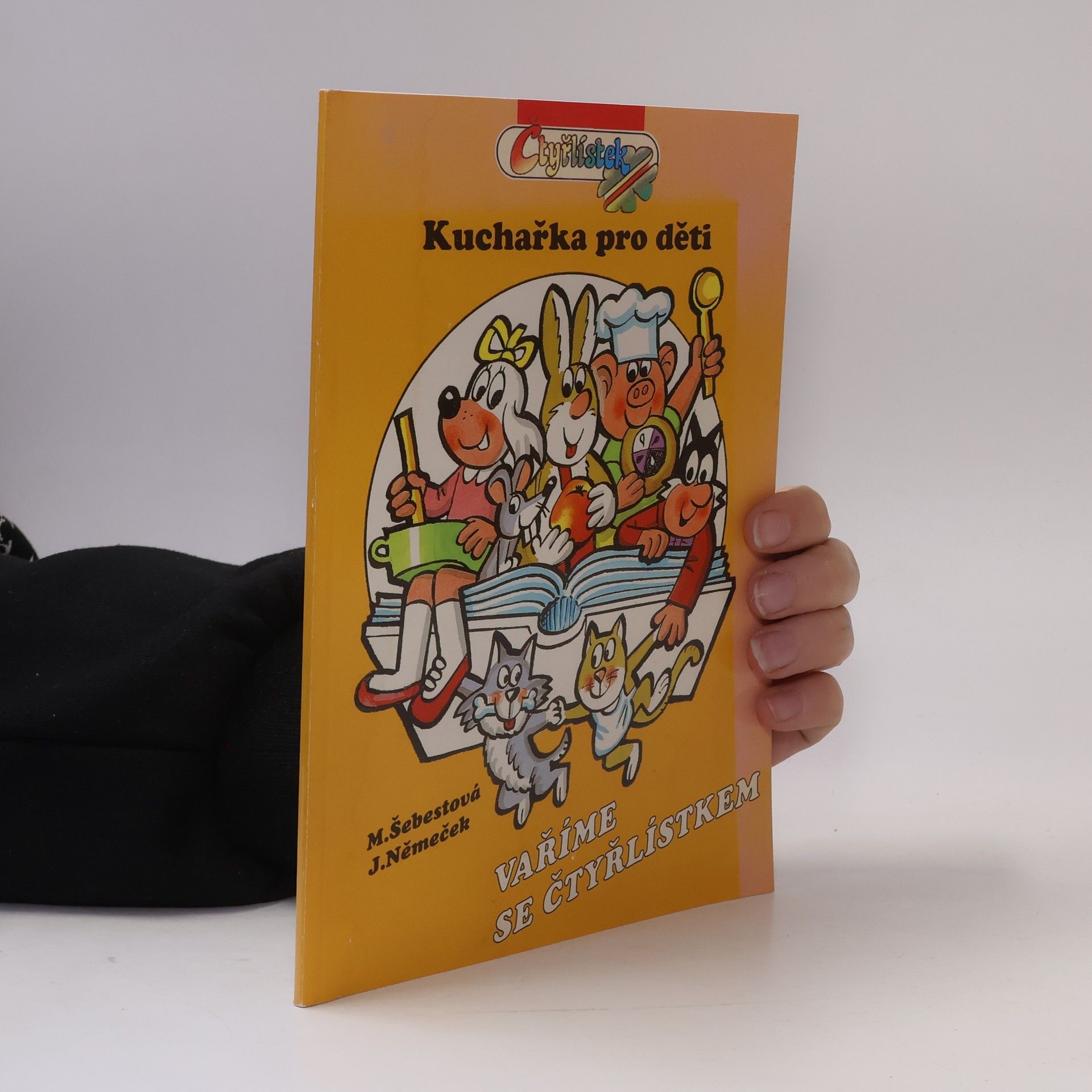 Vaříme se čtyřlístkem. Kuchařka pro děti