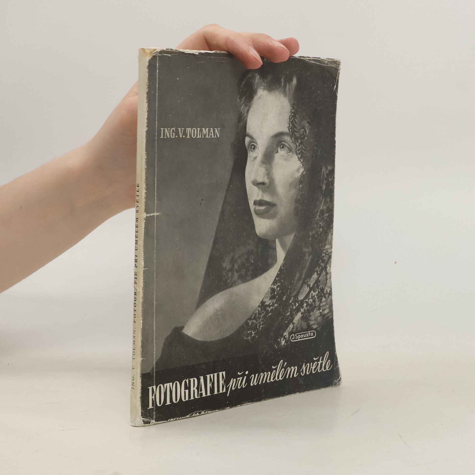 Fotografie při umělém světle